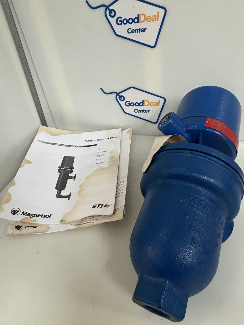 MAGNETROL LIQUID LEVEL CONTROL SWITCH #C24-1B10-BDR W/MANUAL0