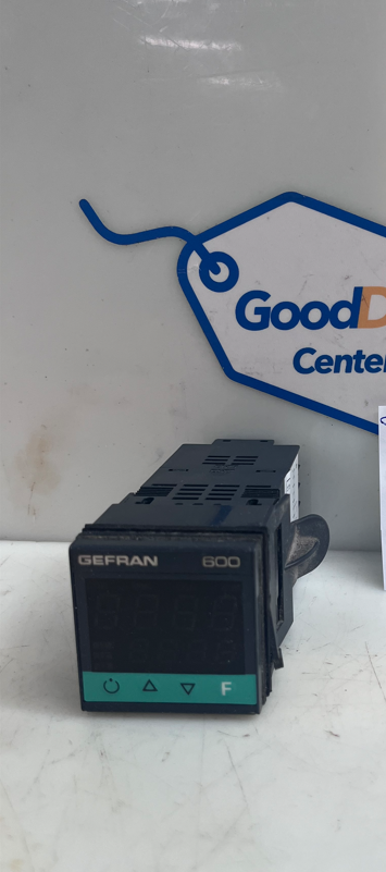 GEFRAN 600  F000052 Digital Temperature Controller 600-R-R-0-0-10