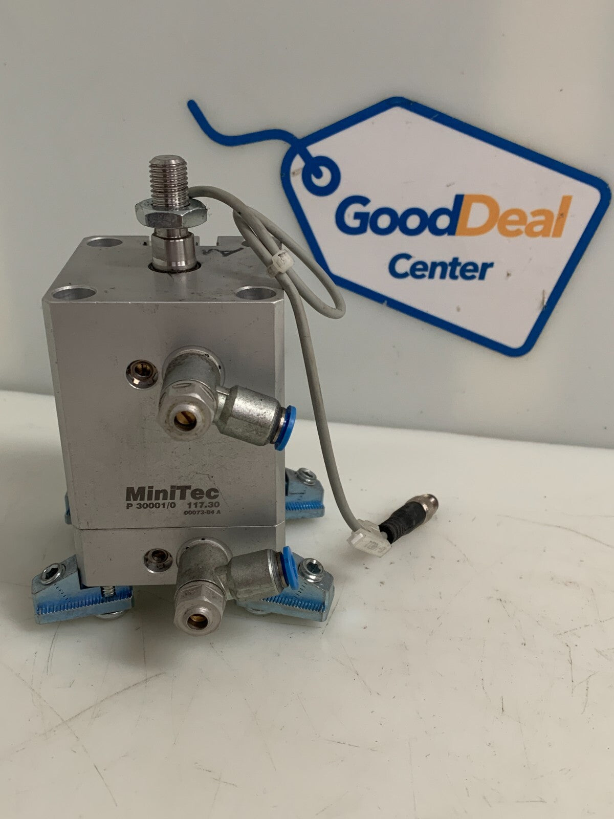 MINITEC P30001/0 117.30 PNEUMATIC CYLINDER W/FESTO SENSOR - FITTING