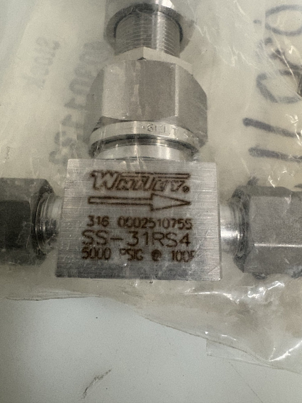 WHITEY 5000 PSI NEEDLE VALVE SS-31RS 4