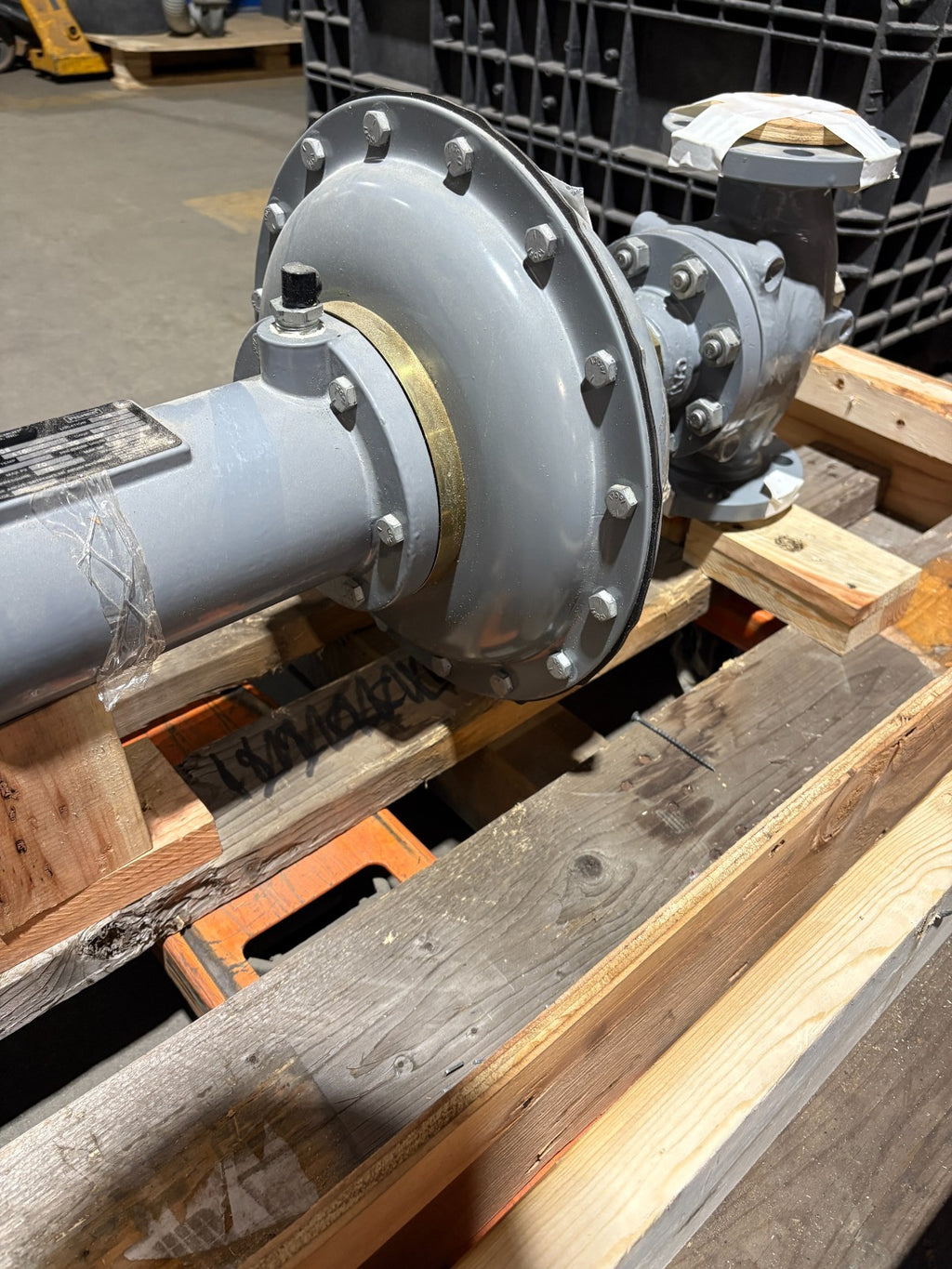 EMERSON FISHER DIRECT OPERATED BACKPRESSURE REGULATOR VALVE MR1081