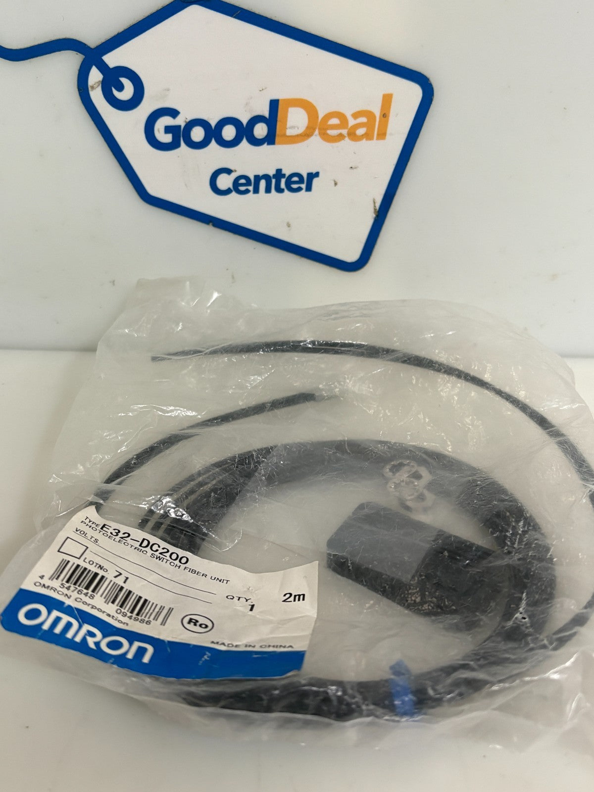 OMRON PHOTOELECTRIC SWITCH FIBER E32-DC2000