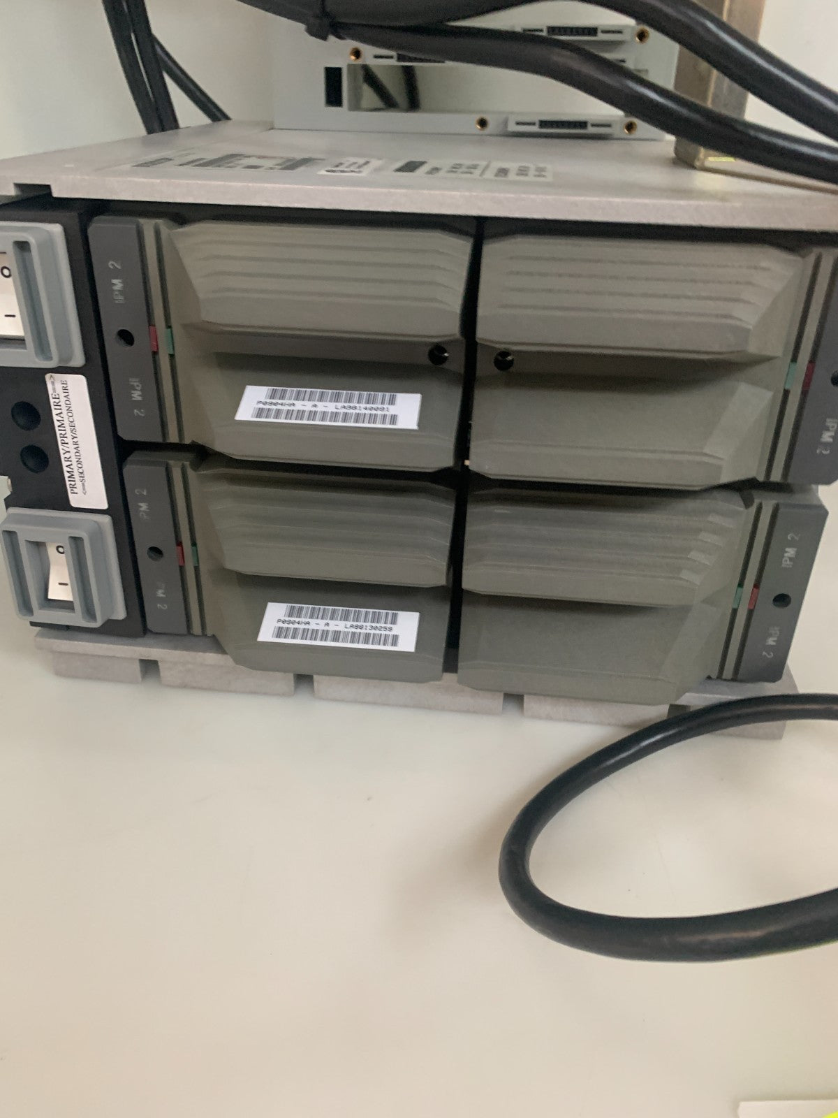 FOXBORO CO 1/A SERIES 8 SLOT CHASSIS + POWER SUPPLY P461000000FF REV. E