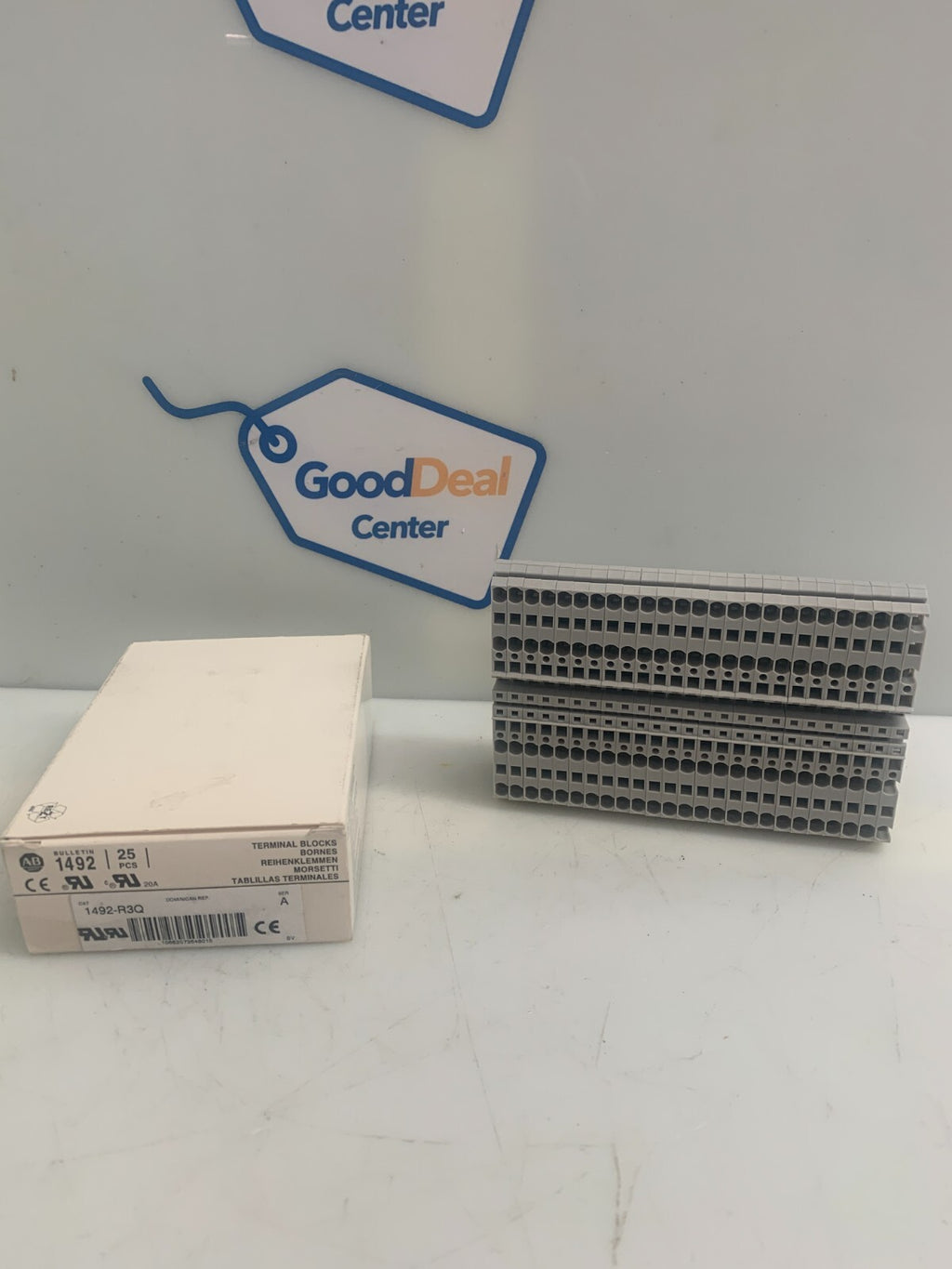 ALLEN BRADLEY 1492-R3Q   Terminal Blocks  Series A  (Box of 25)