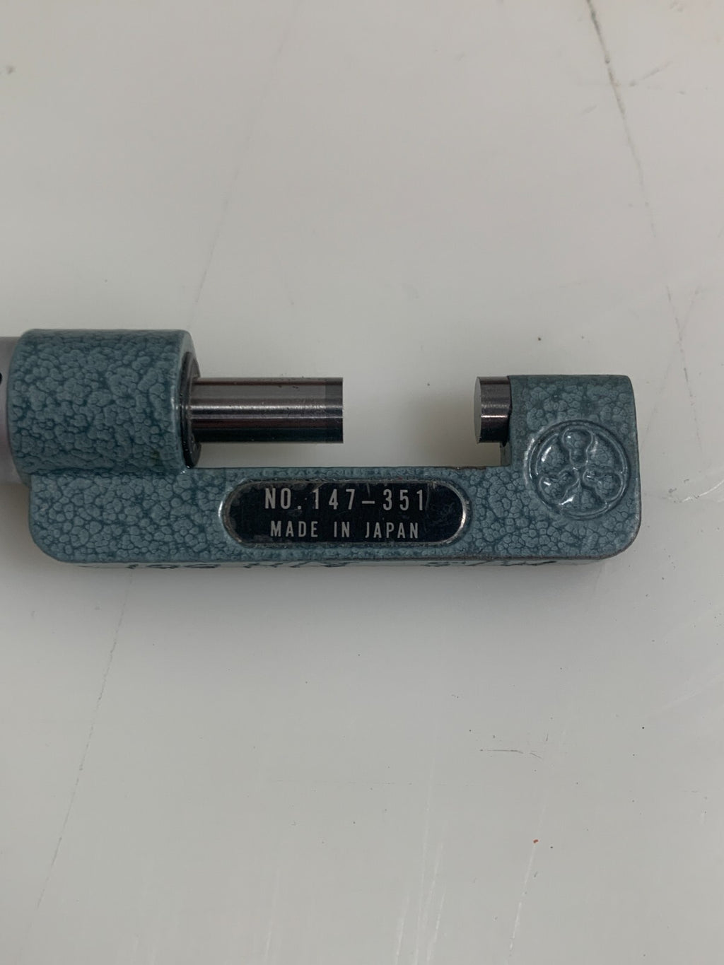 MITUTOYO   Hub Micrometer   147-3511