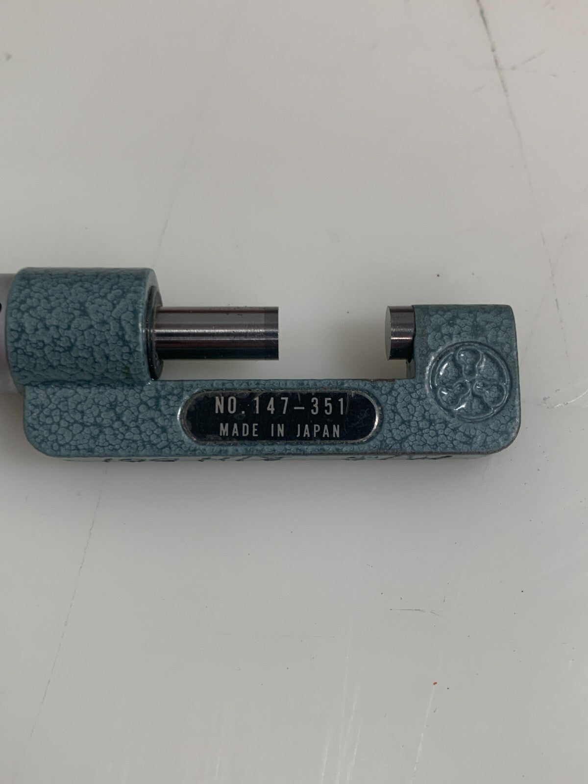 MITUTOYO   Hub Micrometer   147-3511