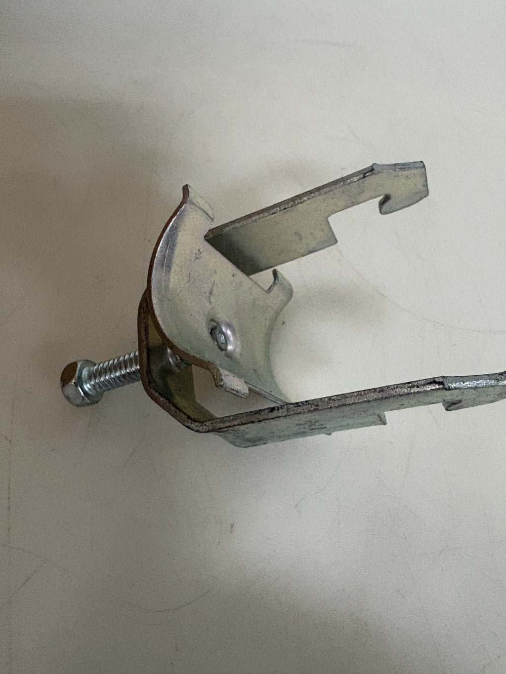 1" CABLE/PIPE CLIP 100 IN BOX1