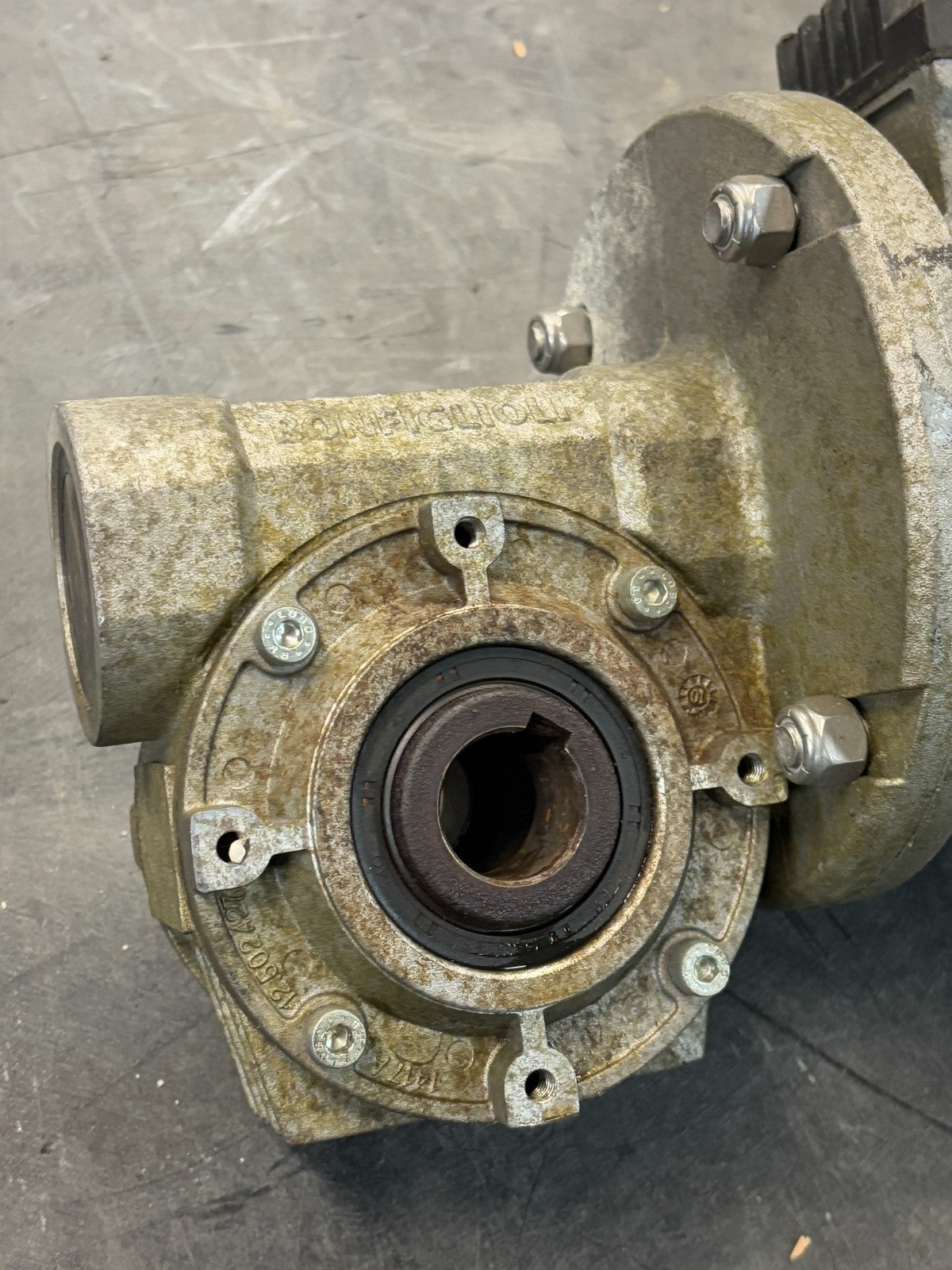 M.G.M. MOTORI INDUCTION MOTOR W/GEAR BOX SMX 71 B4 W/GEAR BOX