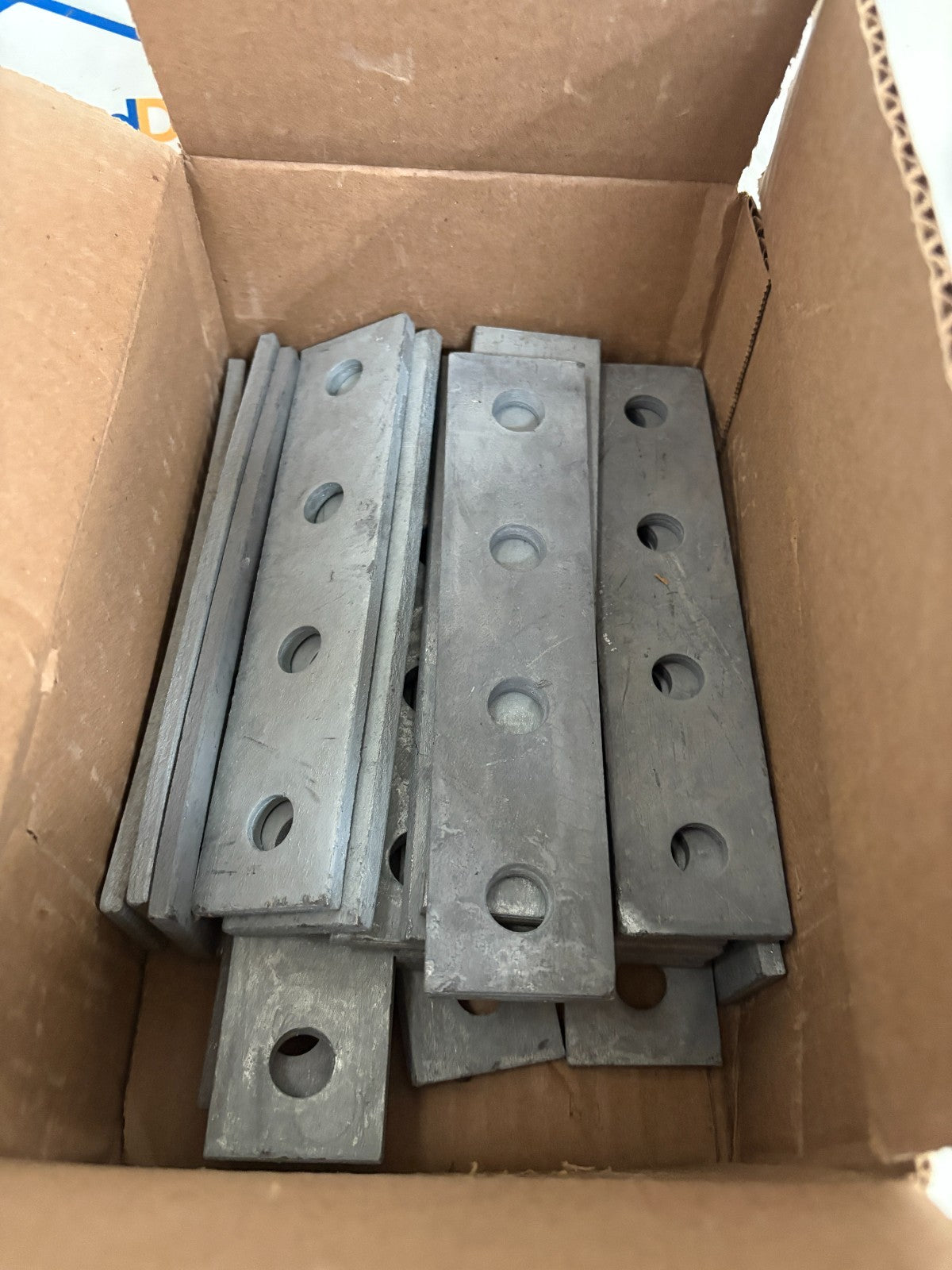 ABB THOMAS & BETTS SUPERSTRUT FLAT PLATE FITTING X207HDGC BOX OF 253