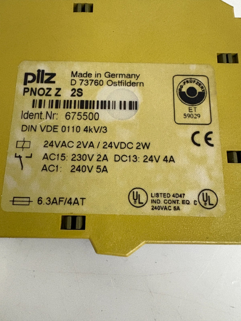 PILZ SAFETY RELAY E-STOP GATE MONITOR PNOZ Z 2S