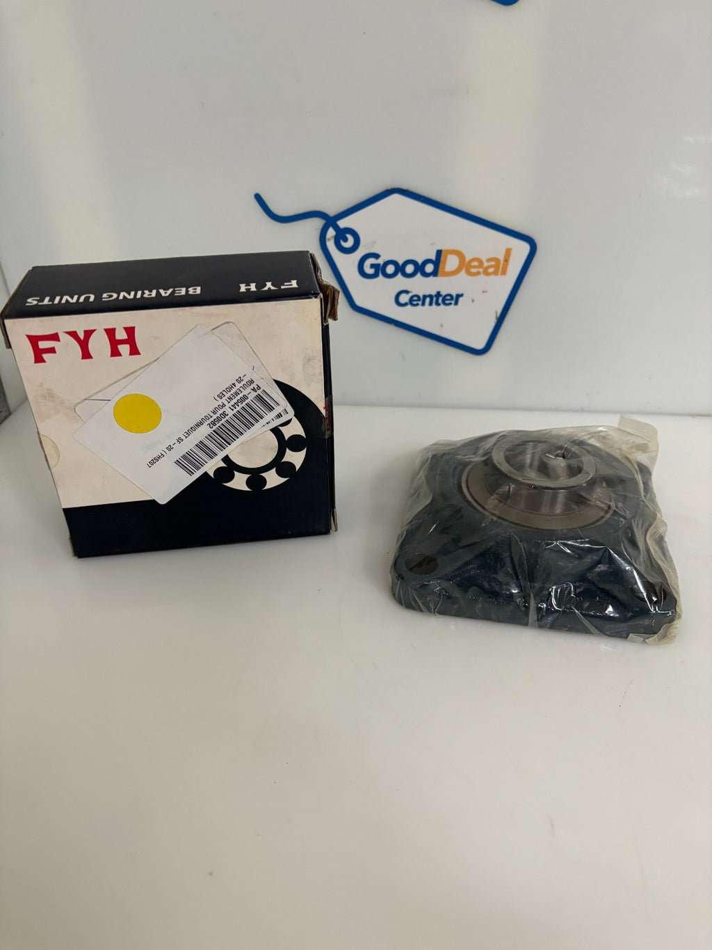 FYH BEARING SQUARE FLANGED MOUNTED BEARING UCF207-20