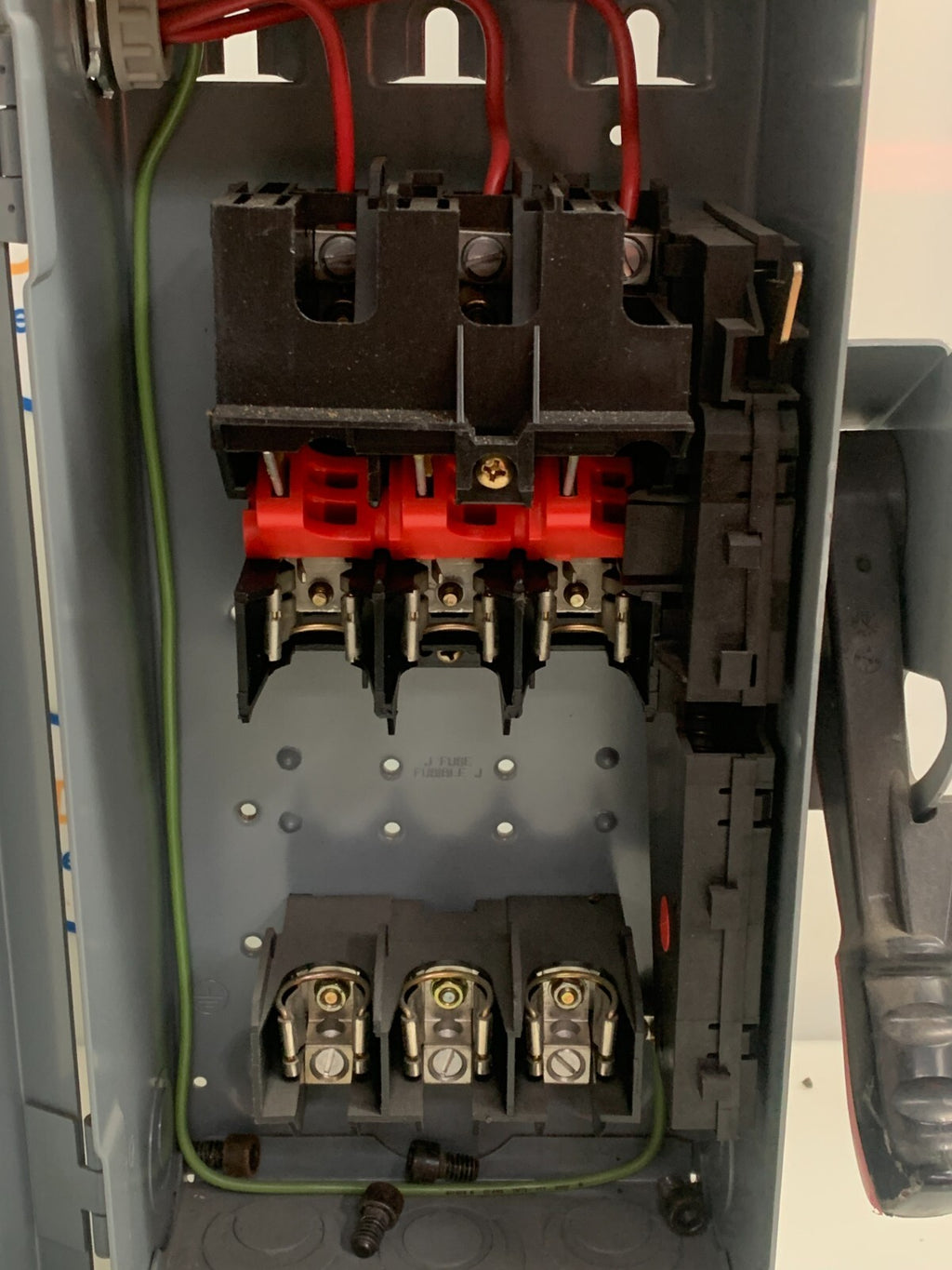 SQUARE D HEAVY DUTY SAFETY SWITCH 30 AMP 600V 40275-991-01