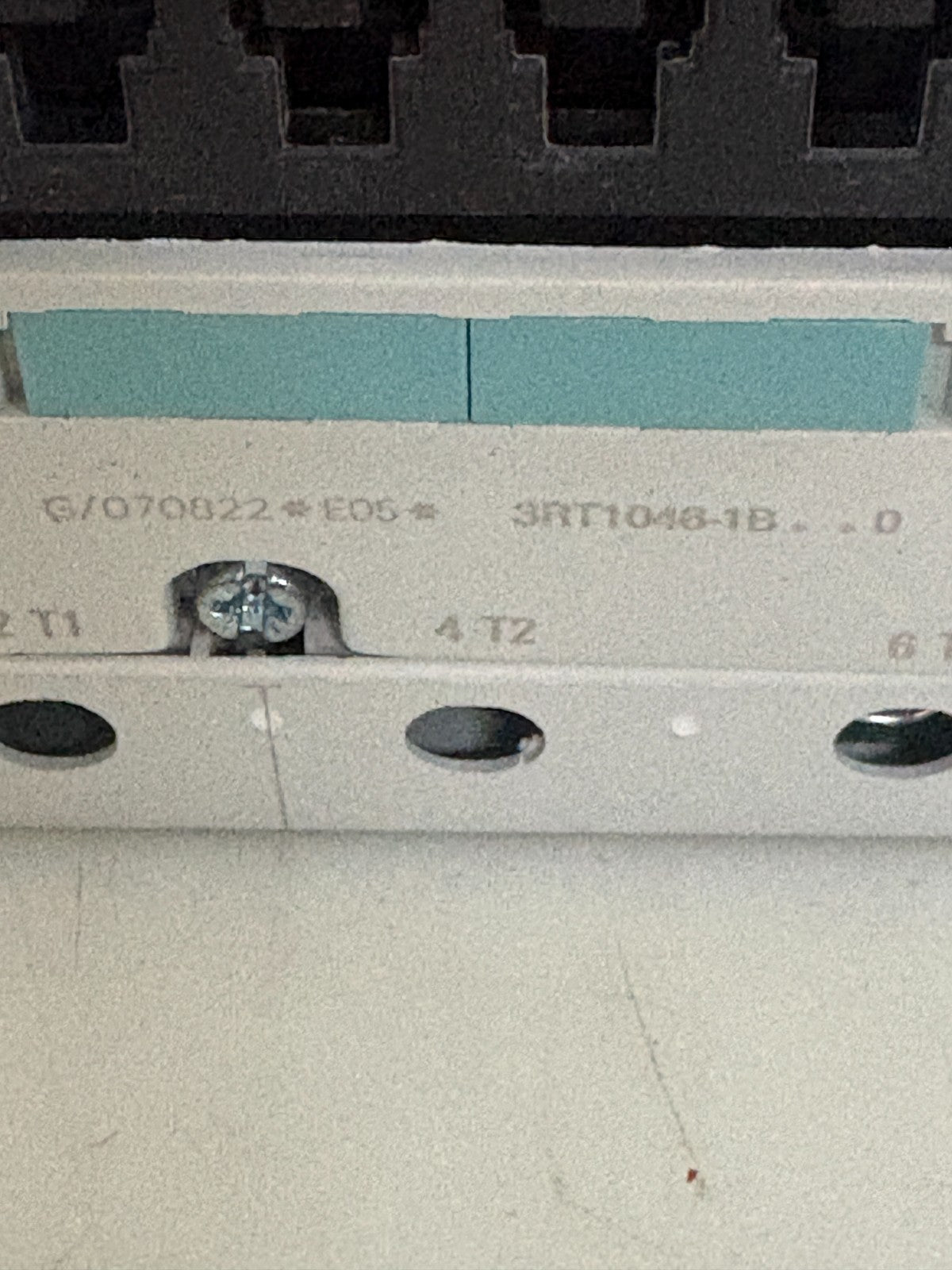 SIEMENS CONTACTOR 3RT1046-1BB40 2