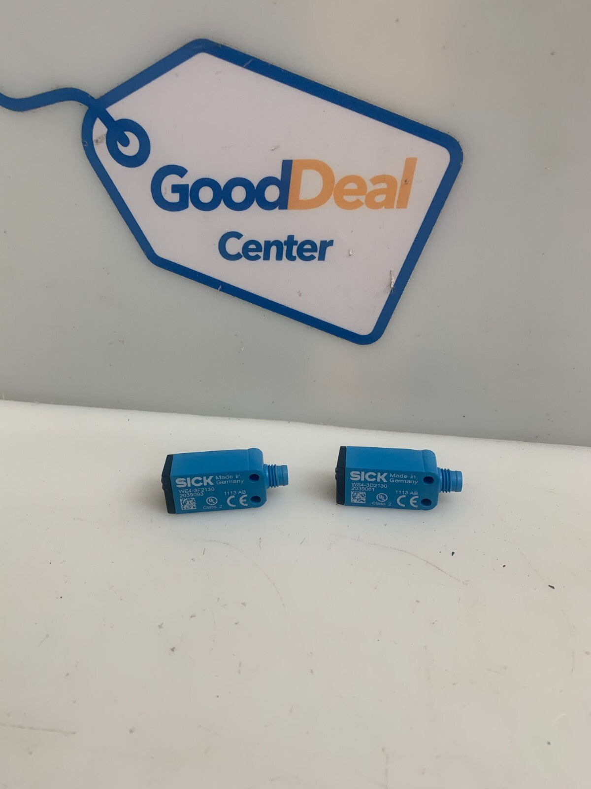 SICK   Photelectric Sensors   2039093 & 2039061  (Mix lot of 2)