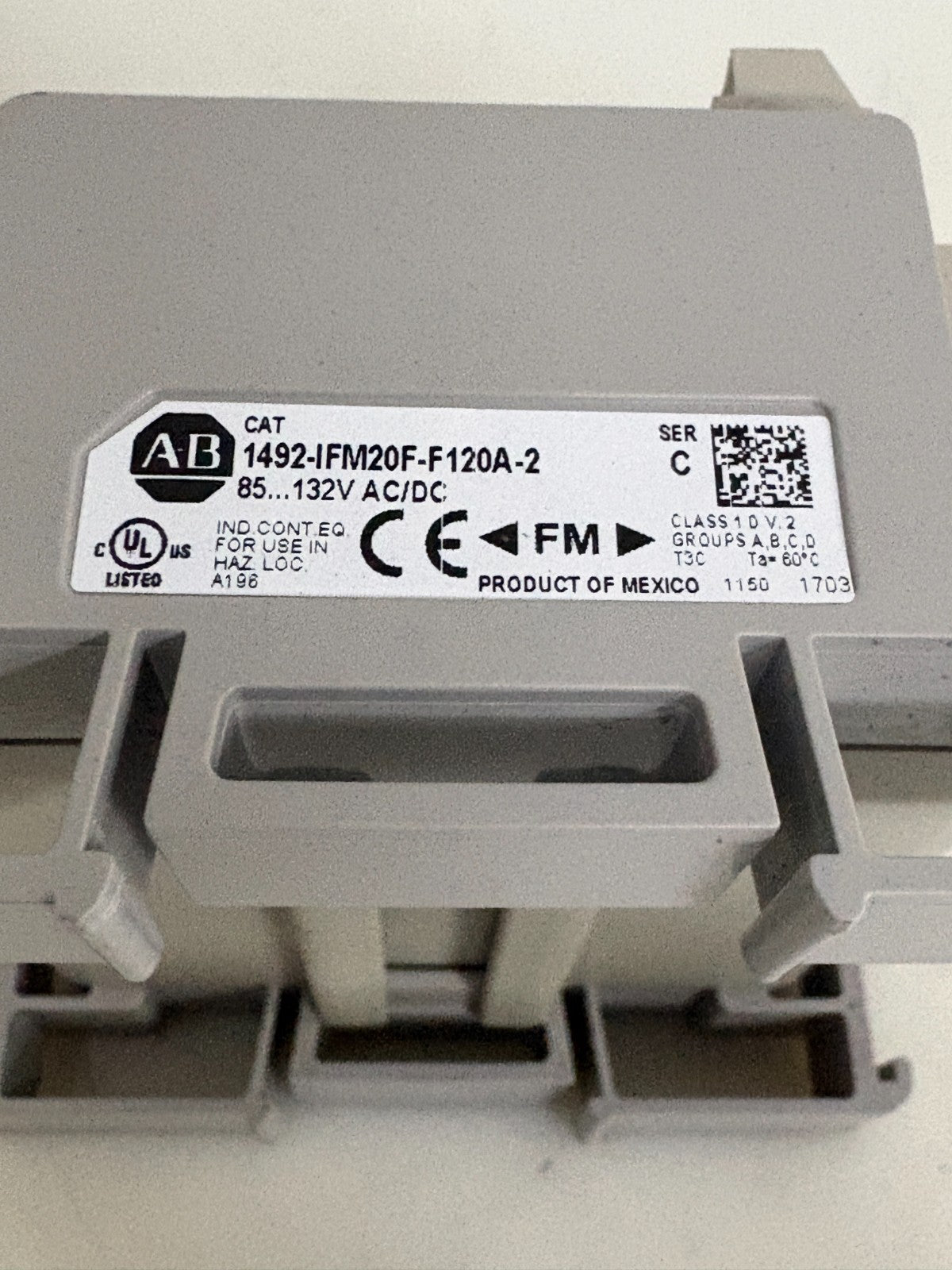 ALLEN BRADLEY FUSIBLE ANALOG INTERFACE MODULE 1492-IMF20F-F120A-22