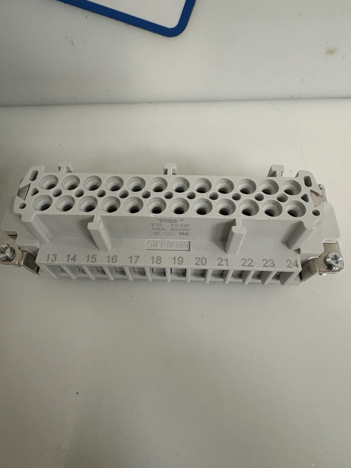 LOT OF 2 T&B H DUTY CONNECTOR #FS 124B 16A 600V