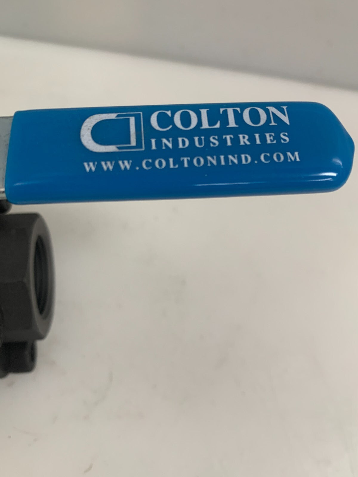 COLTON INDUSTRIES  3/4''  Ball Valve with Manual Locking Handle2