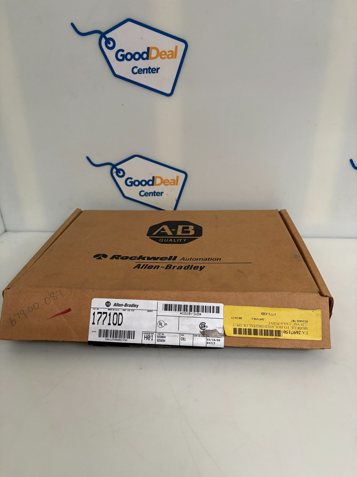 ALLEN BRADLEY ISOLATED DIGITAL OUTPUT MODULE 17710D 0