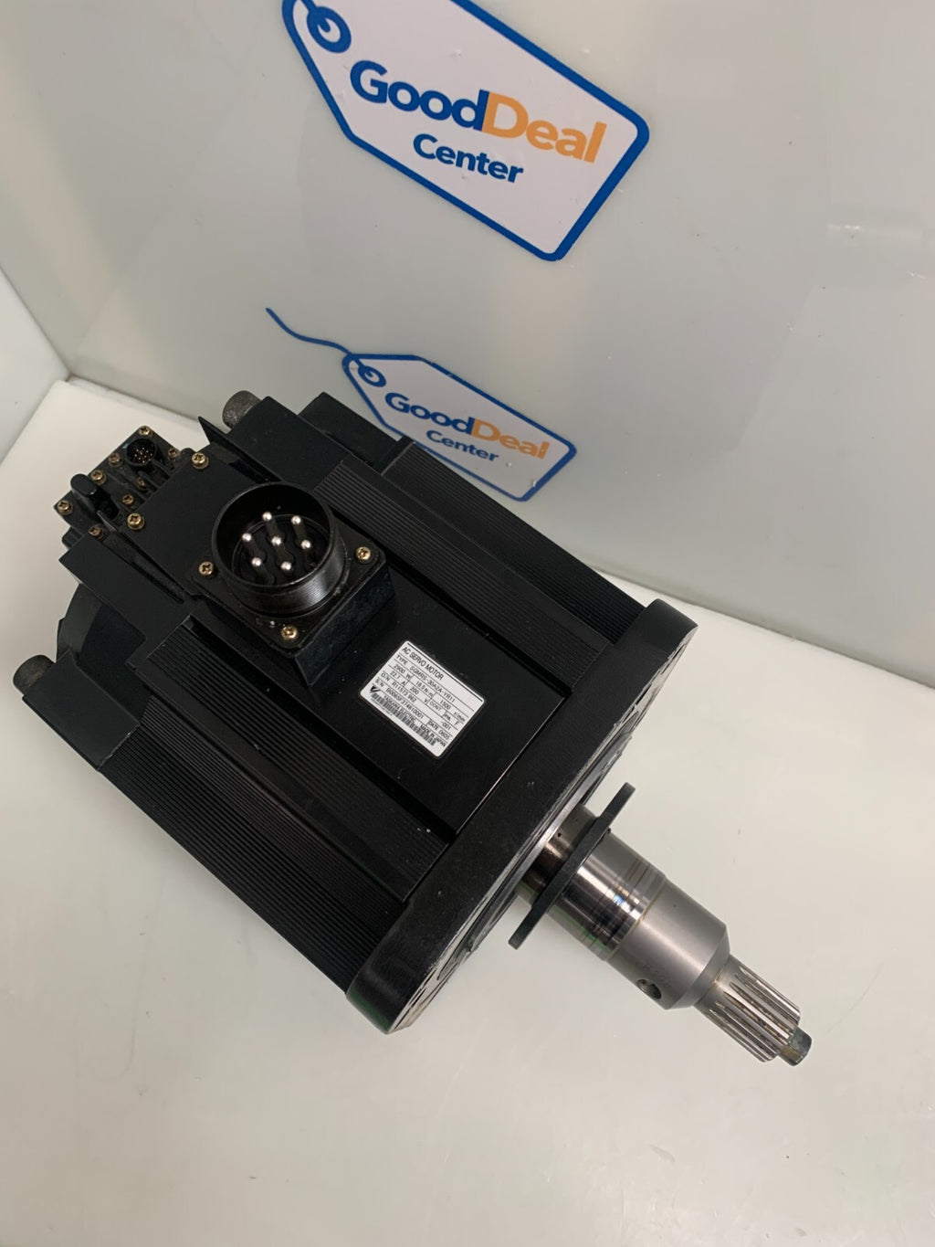 YASKAWA SGMRS-30A2A-YR11 AC SERVO MOTOR w/encoder
