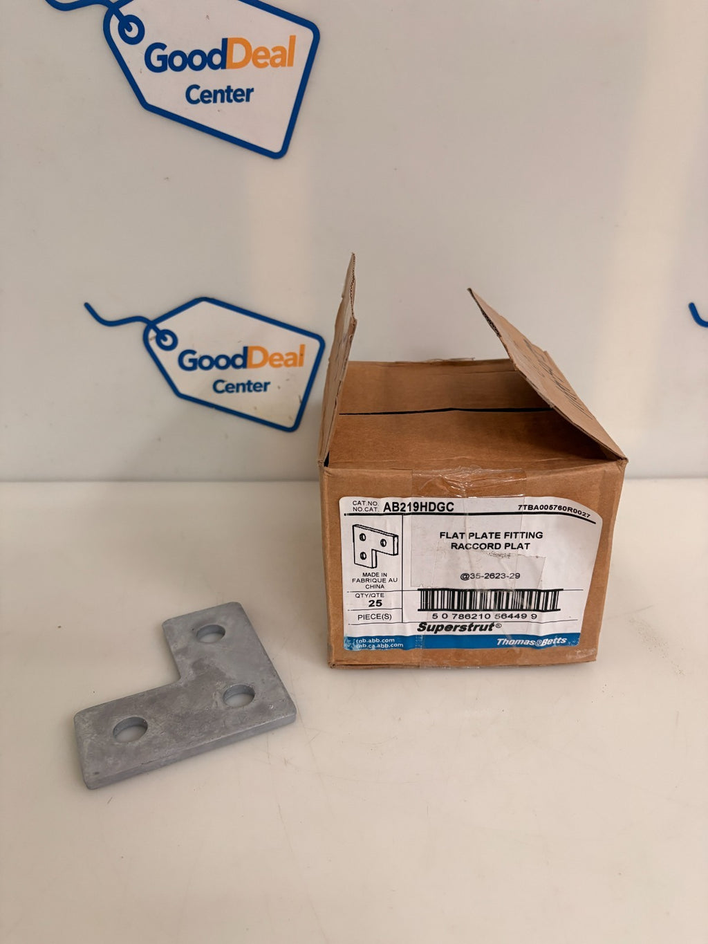 THOMAS & BETTS SUPERSTRUT FLAT PLATE FITTING AB219HDGC 25 IN BOX0