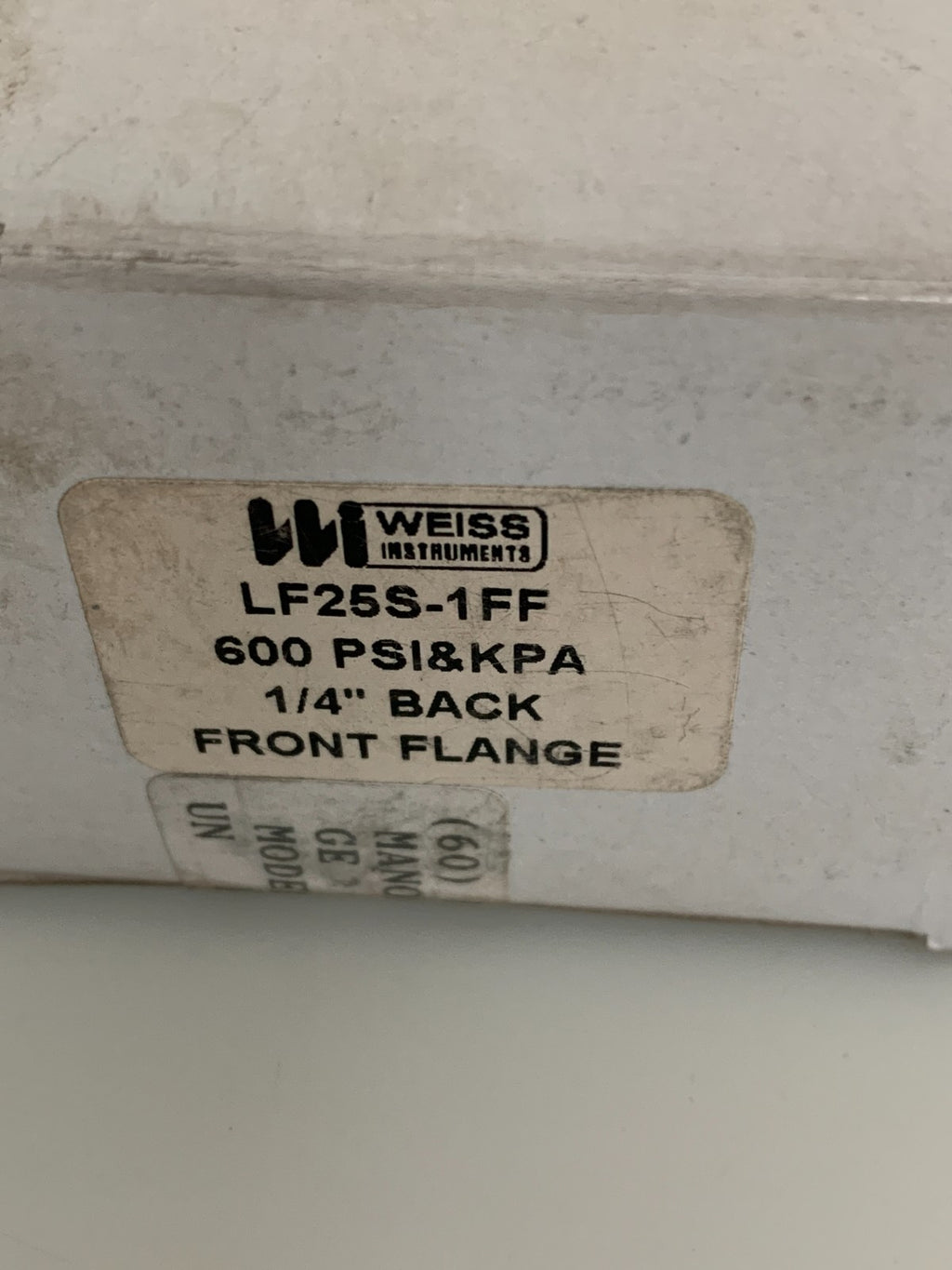 LOT OF 2 WEISS INSTRUMENTS 1/4" BACK FRONT FLANGE LF25S-1FF