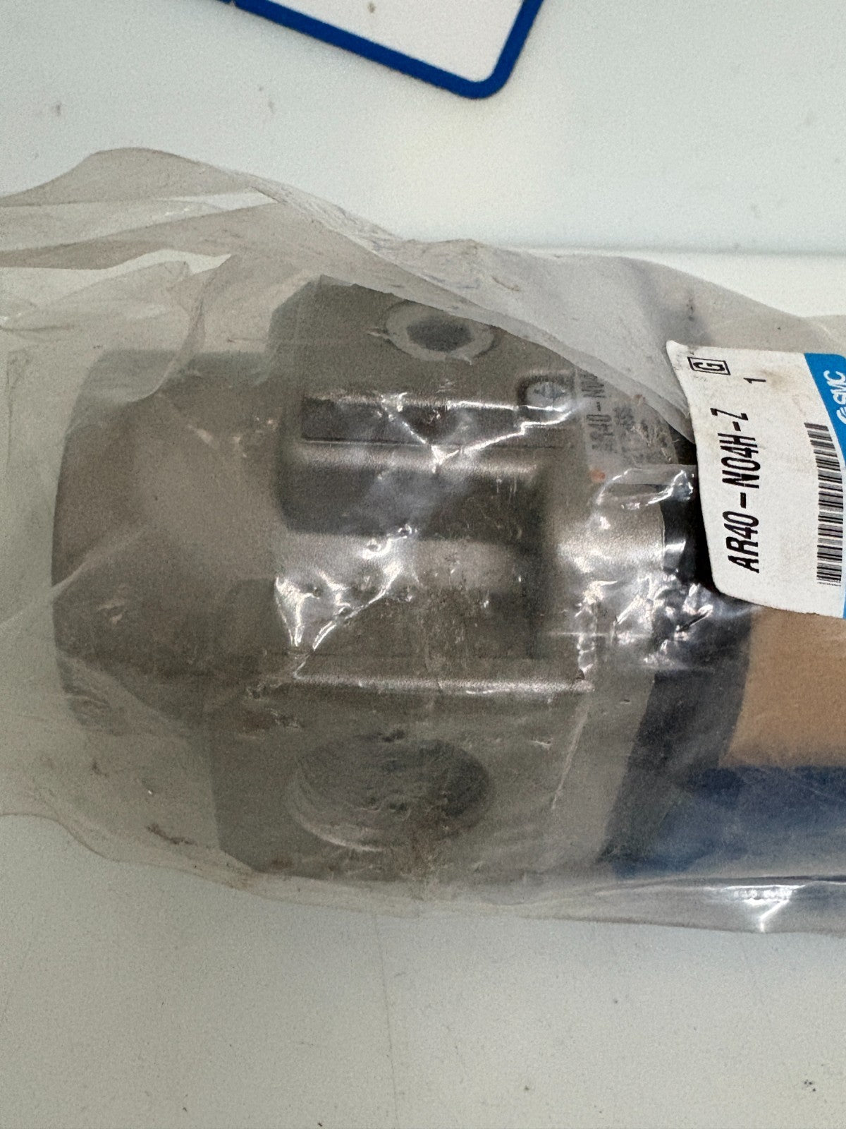 SMC AIR PRESSURE REGULATOR AR40-N04H-Z