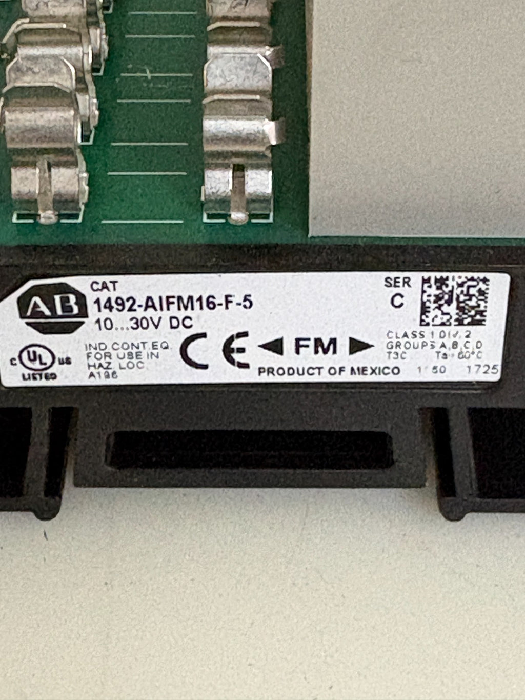 ALLEN BRADLEY ANALOG INTERFACE MODULE #1492-AIFM16-F-52