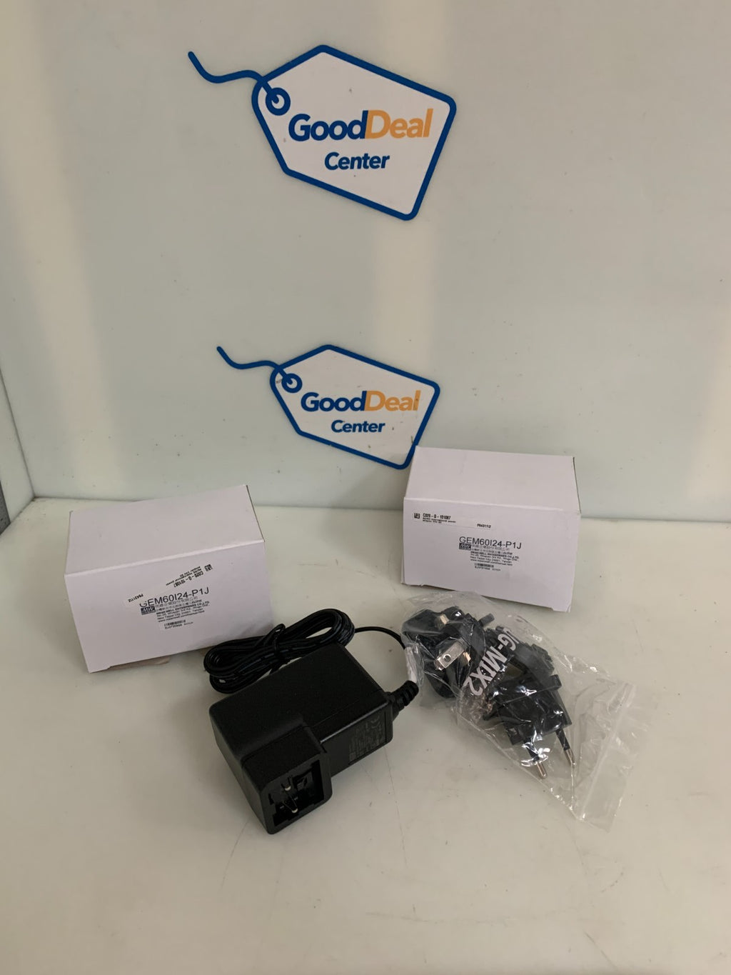 LOT OF 2 MEAN WELL POWER SUPPLY GEM60I24-P1J