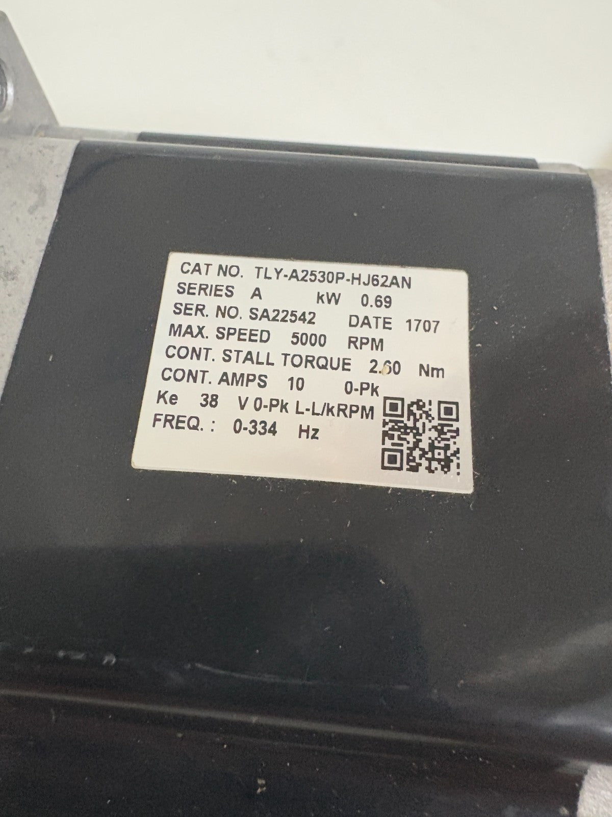 ALLEN BRADLEY INVERTER DUTY AC SERVO MOTOR CAT # TLY-A2530P-HJ62AN