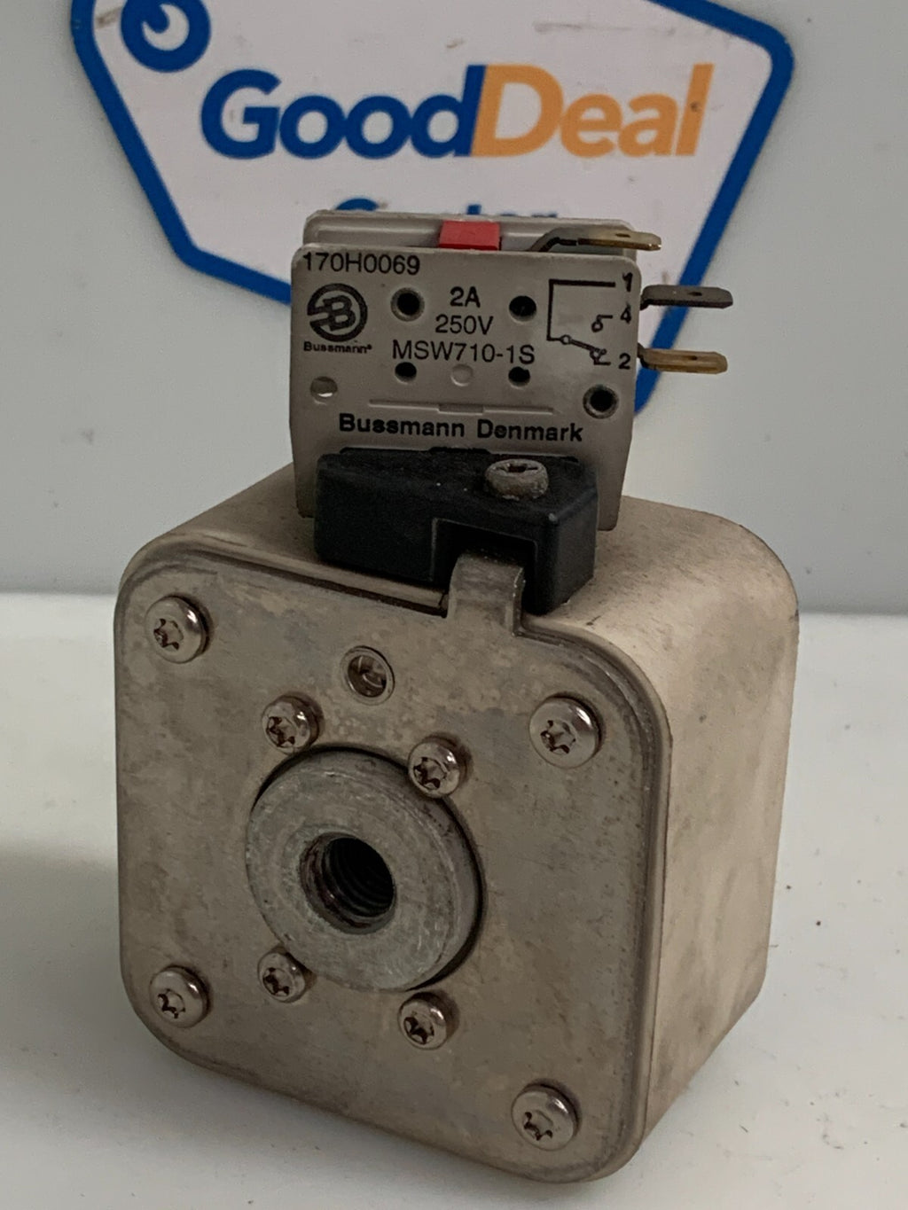 BUSSMAN FUSE 1250 A 660V 170M6466 W/BUSSMAN 170H0069 2 A 250V NSW710-1S