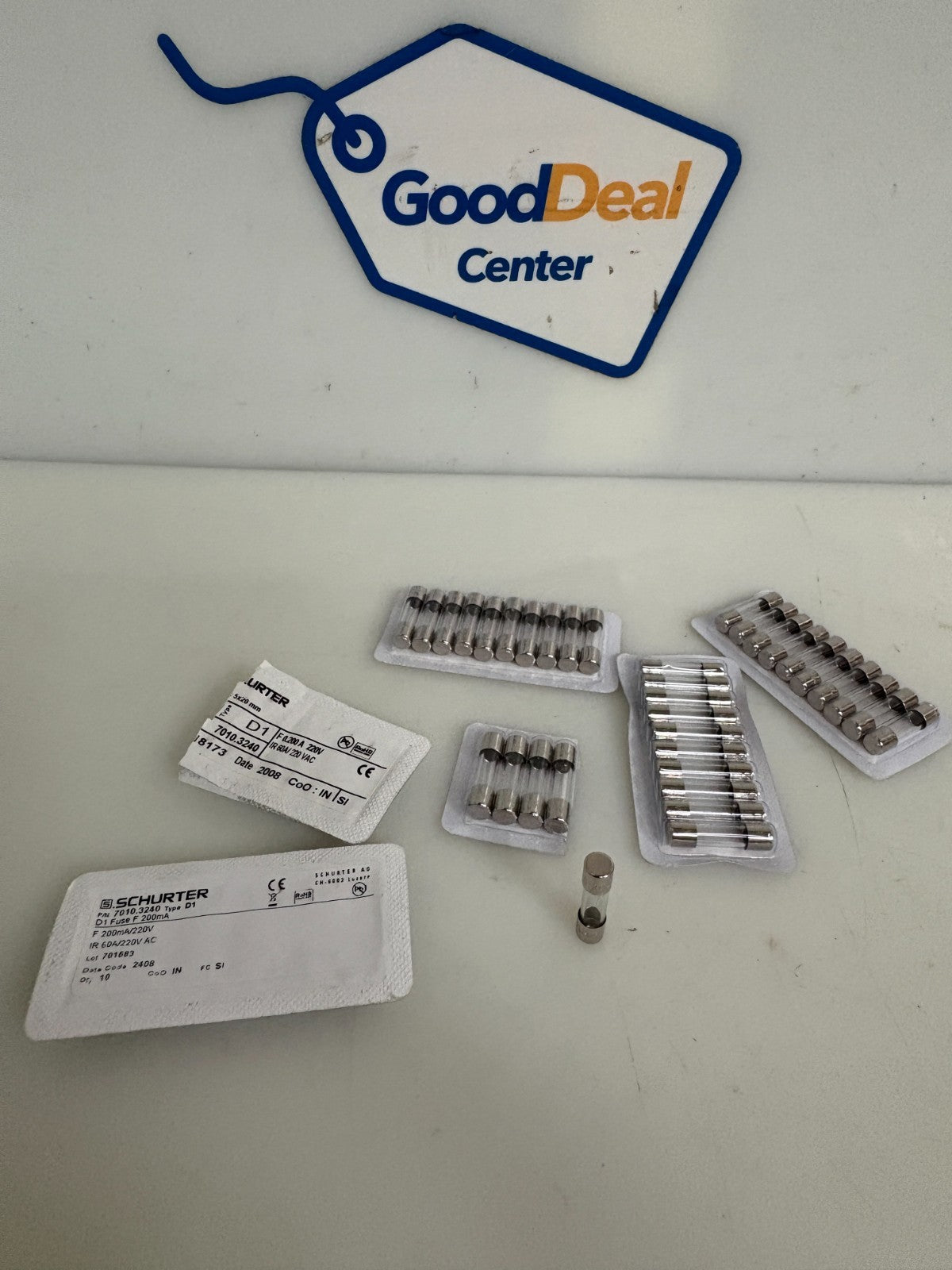 LOT OF 47 SCHURTER CARTRIDGE FUSE 7010-3240 TYPE D10