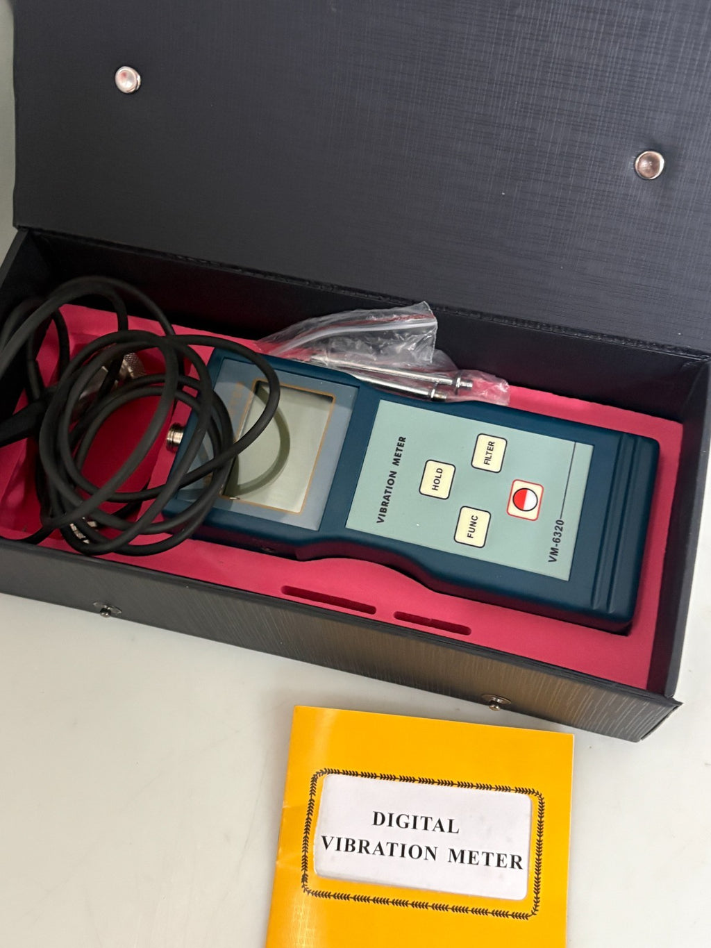 MICRO PROCESSOR VM6320 DIGITAL VIBRATION METER