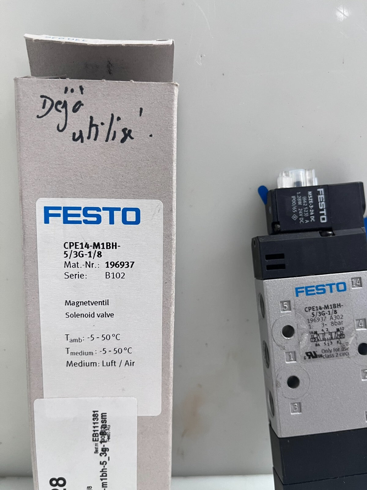 FESTO CPE14-M1BH-5/3G-1/8  Solenoid Valve 1969372