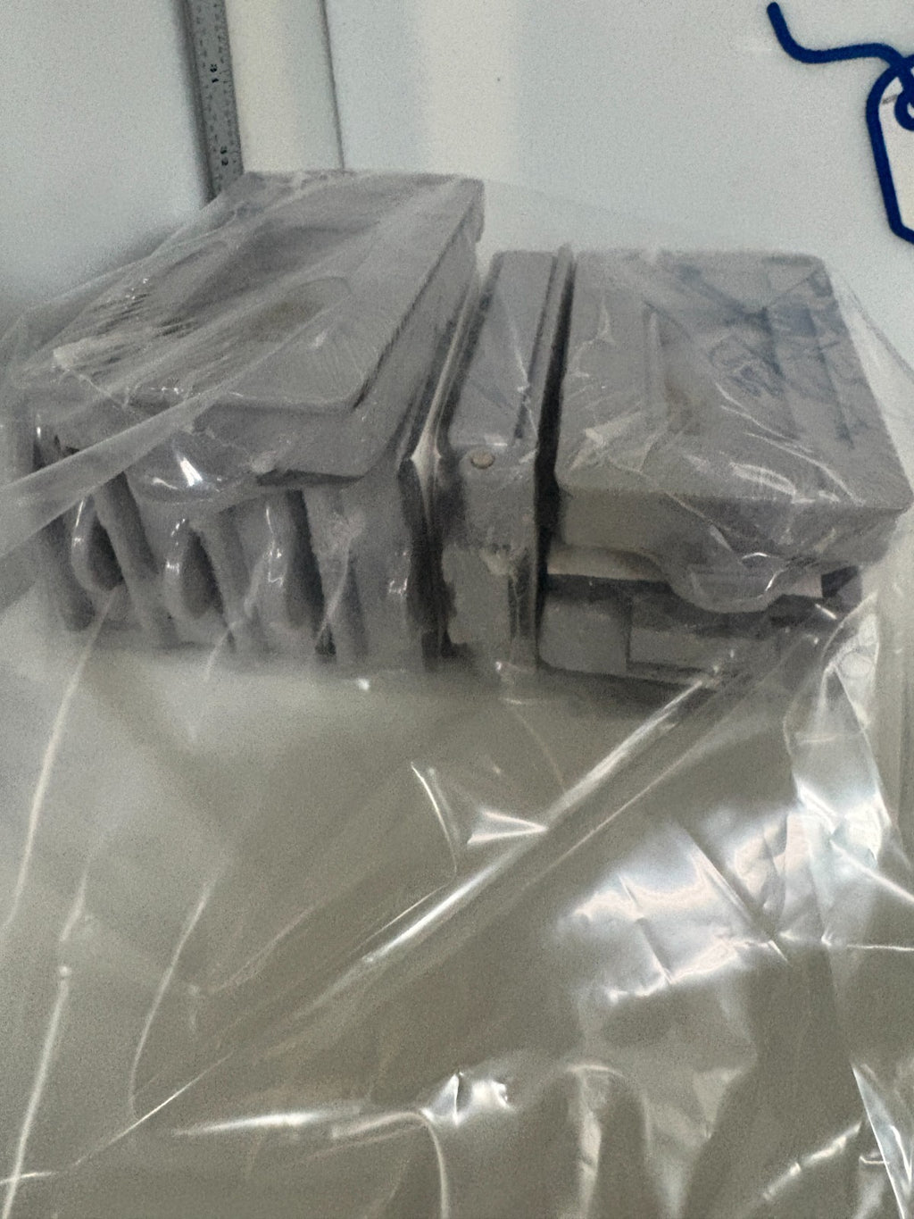 LOT OF 10 WEATHERPROOF GFCI COVER PLATE ROYAL R WGF 15103