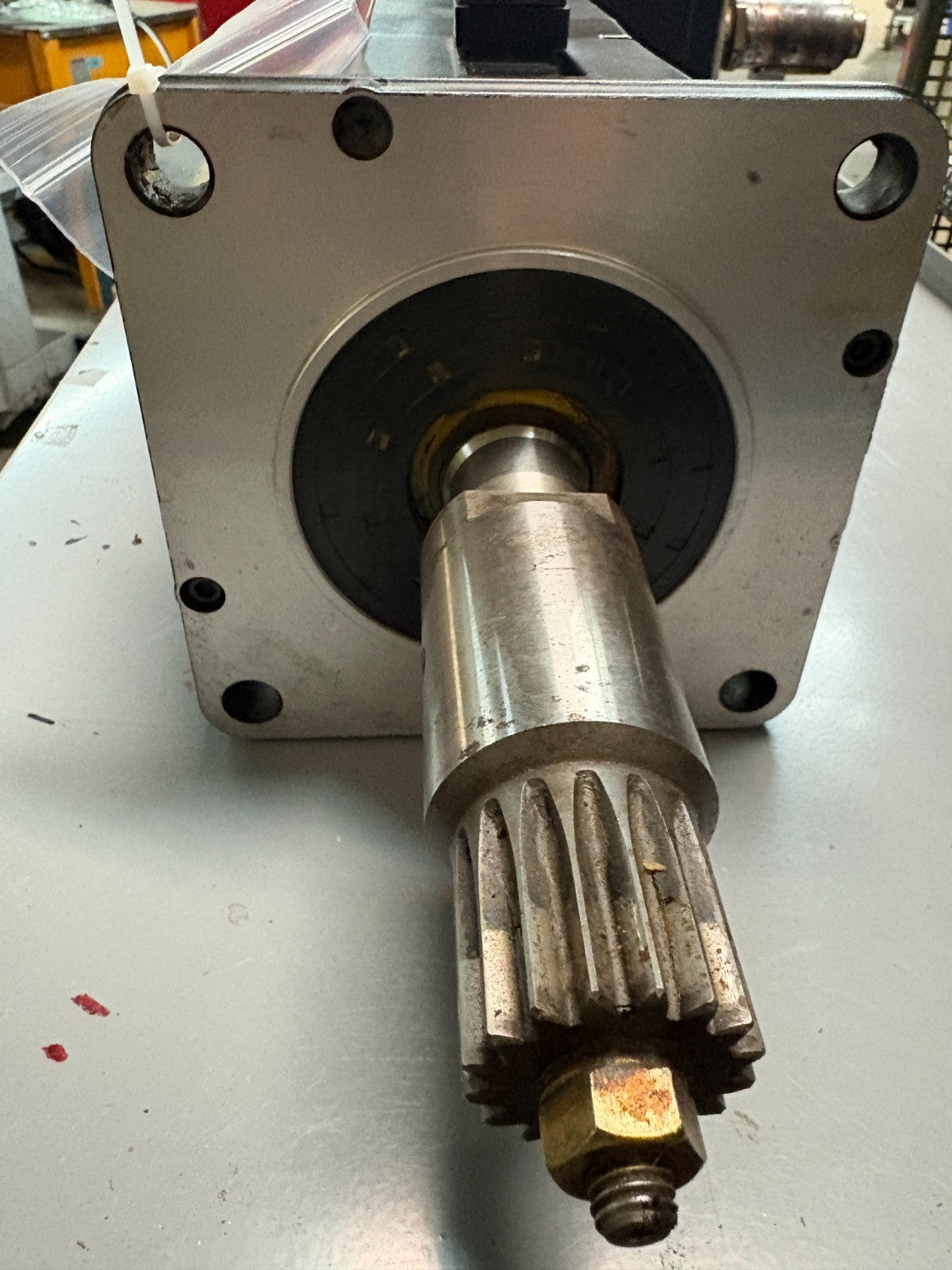 FANUC SERVO MOTOR R MODEL 22/2000 A06B-0147-B6751
