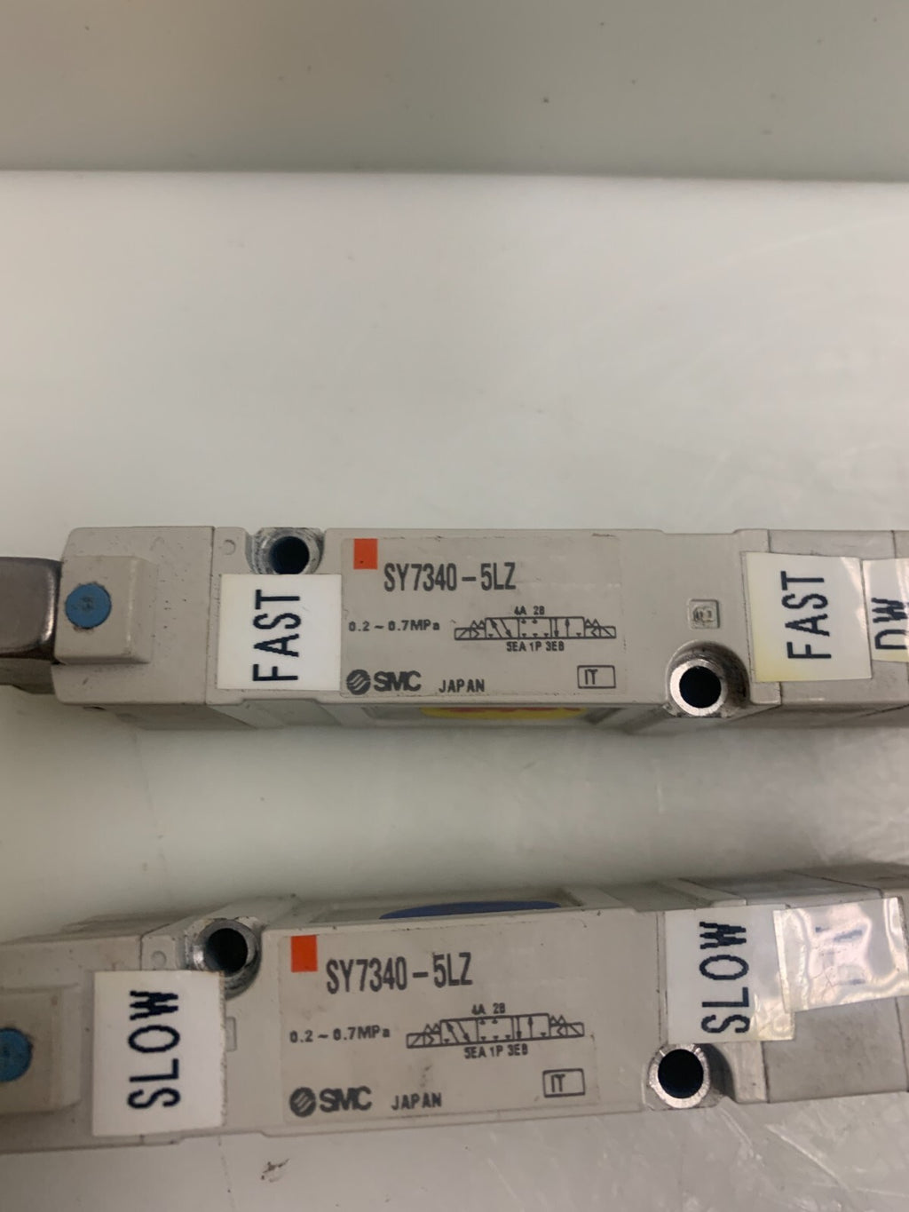 Lot of 2 SMC SY7340-5LZ 0.2-0.7MPA Valve