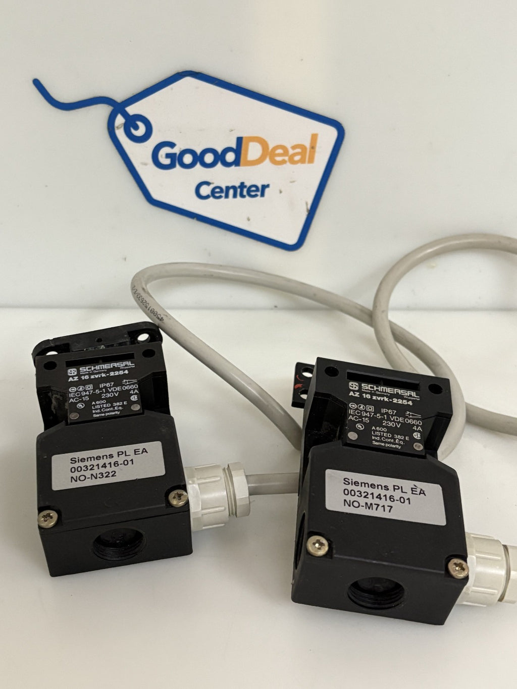 LOT OF 2 SCHMERSAL SAFETY SWITCH AZ 16 ZVRK-2254 SIEMENS 00321416-01
