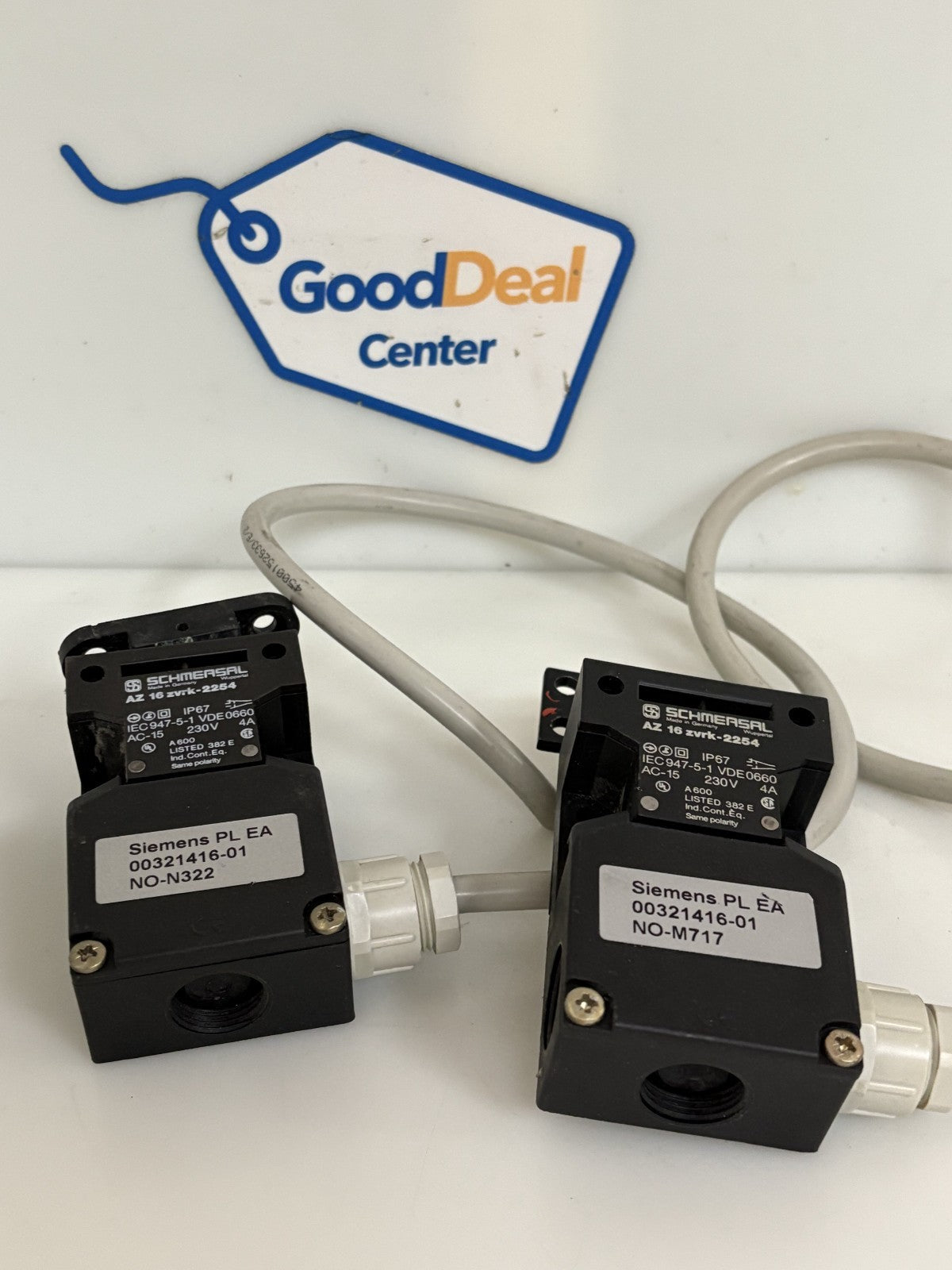 LOT OF 2 SCHMERSAL SAFETY SWITCH AZ 16 ZVRK-2254 SIEMENS 00321416-01