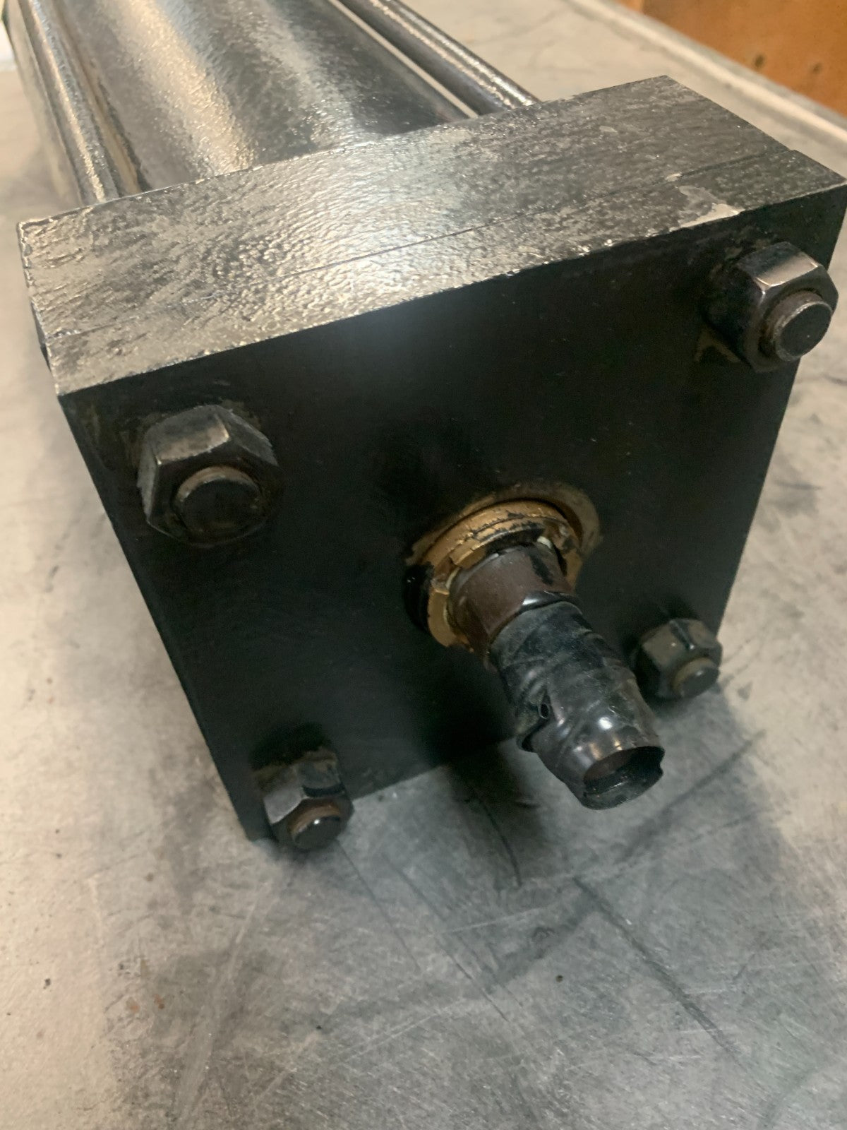 PARKER SERIE 2H HYDRAULIC BORE 5" STROKE 15" CYLINDER CBB2A14C