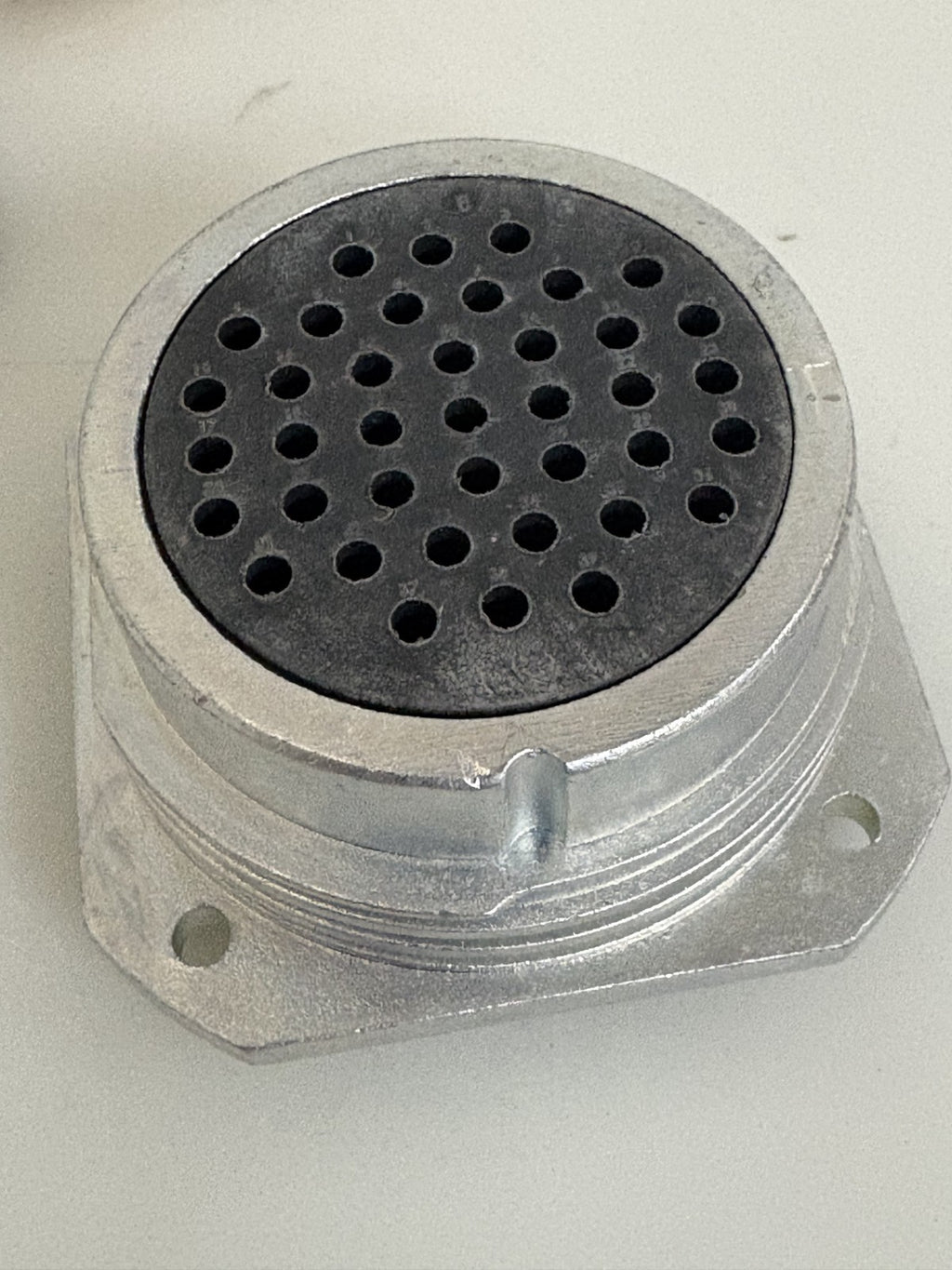 AMPHENOL SOCAPEX CIRCULAR CONNECTOR SX SLX EF 439 R 14-093