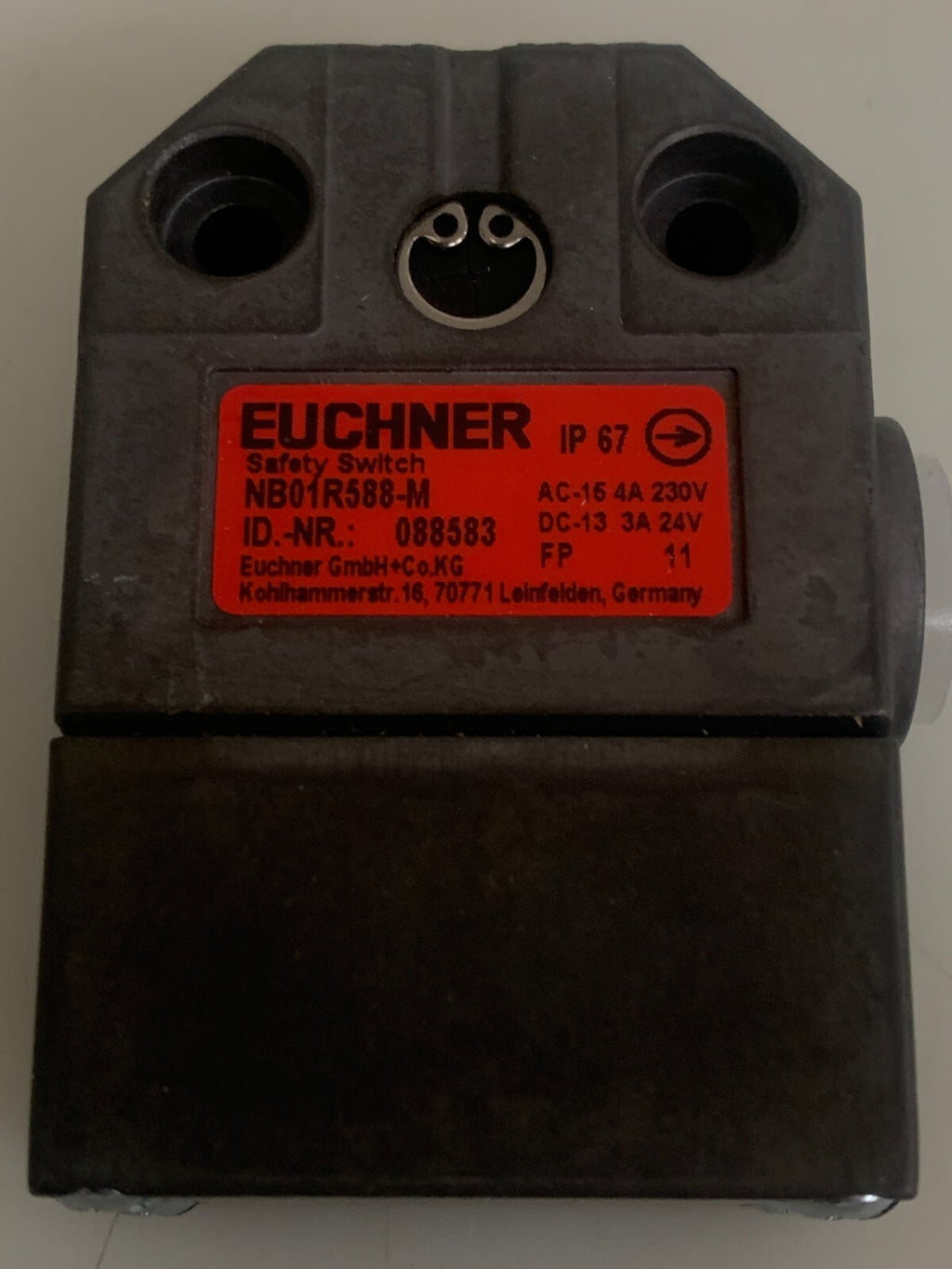 EUCHNER SAFETY SWITCH NB01 R588-M #088583