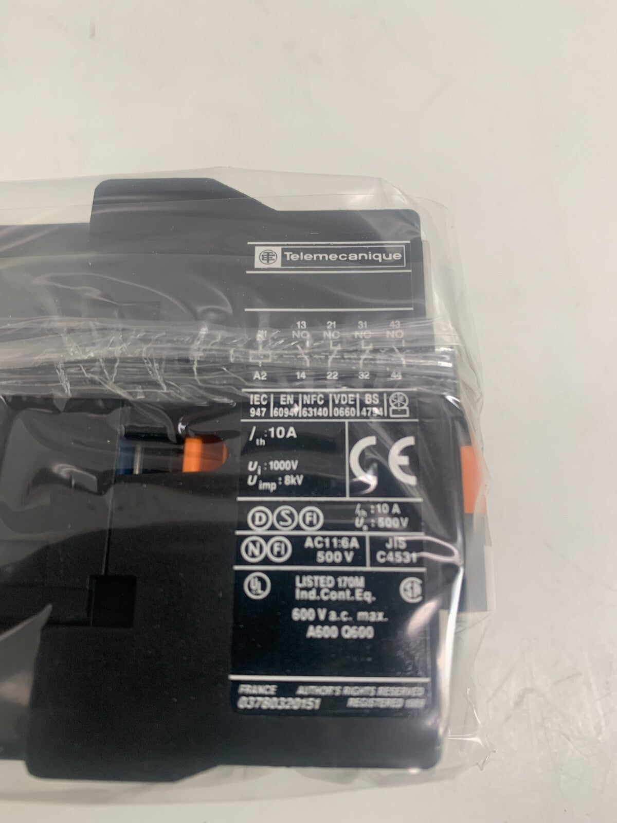 New Telemecanique CA2 DN22G6 Control Relay