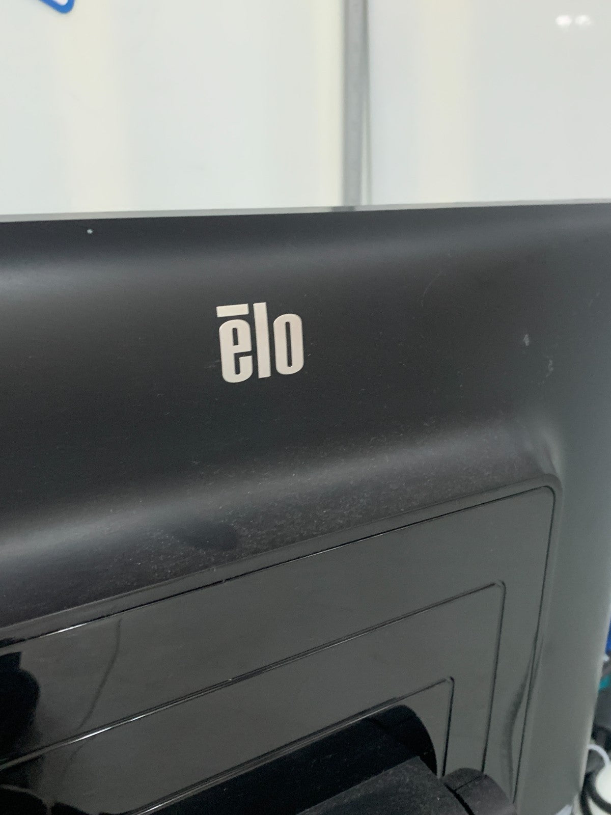 ELO TOUCHSCREEN DISPLAY MONITOR #E344758 ET1517L-8CWB-1-BL-G