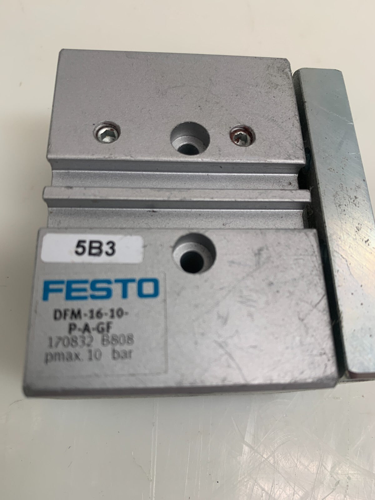 FESTO  DFM-16-10-P-A-GF Guide Cylinder  1708321