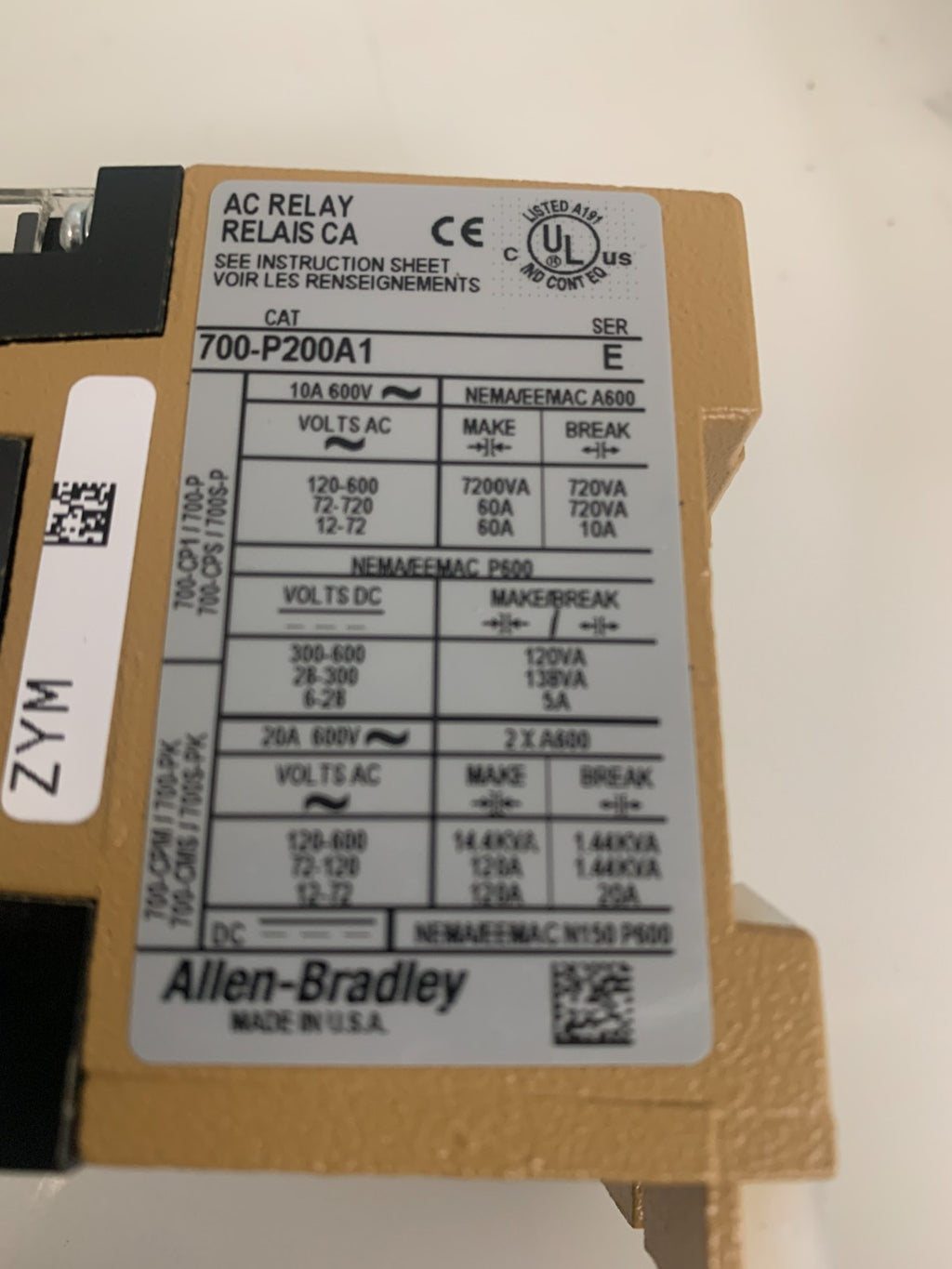 ALLEN BRADLEY CONTROL RELAY TYPE D 700-P200A1 SER E
