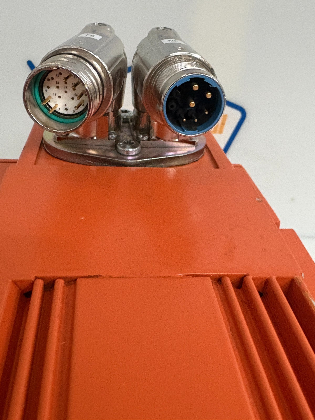 ABB ROBOT SERVO MOTOR MU 200/FM 3HAC040407-001 3