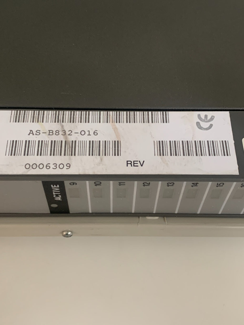 MODICON B832 AEG 24V OUTPUT TRUE LOW AS-B832-0164