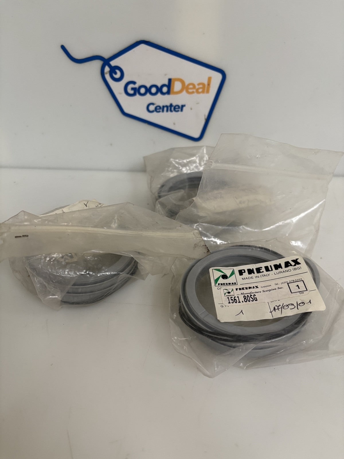 LOT OF 3 PNEUMAX SEAL KIT 1561 . 80SG0