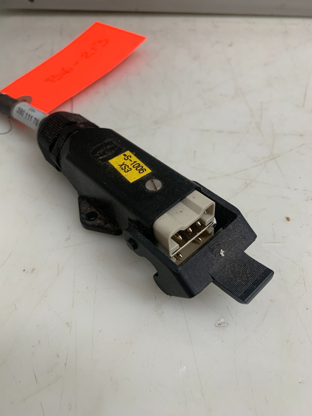 FESTO  Connecting Block  12 Port  w/Free ! SCHUBERT Connecting Cable1