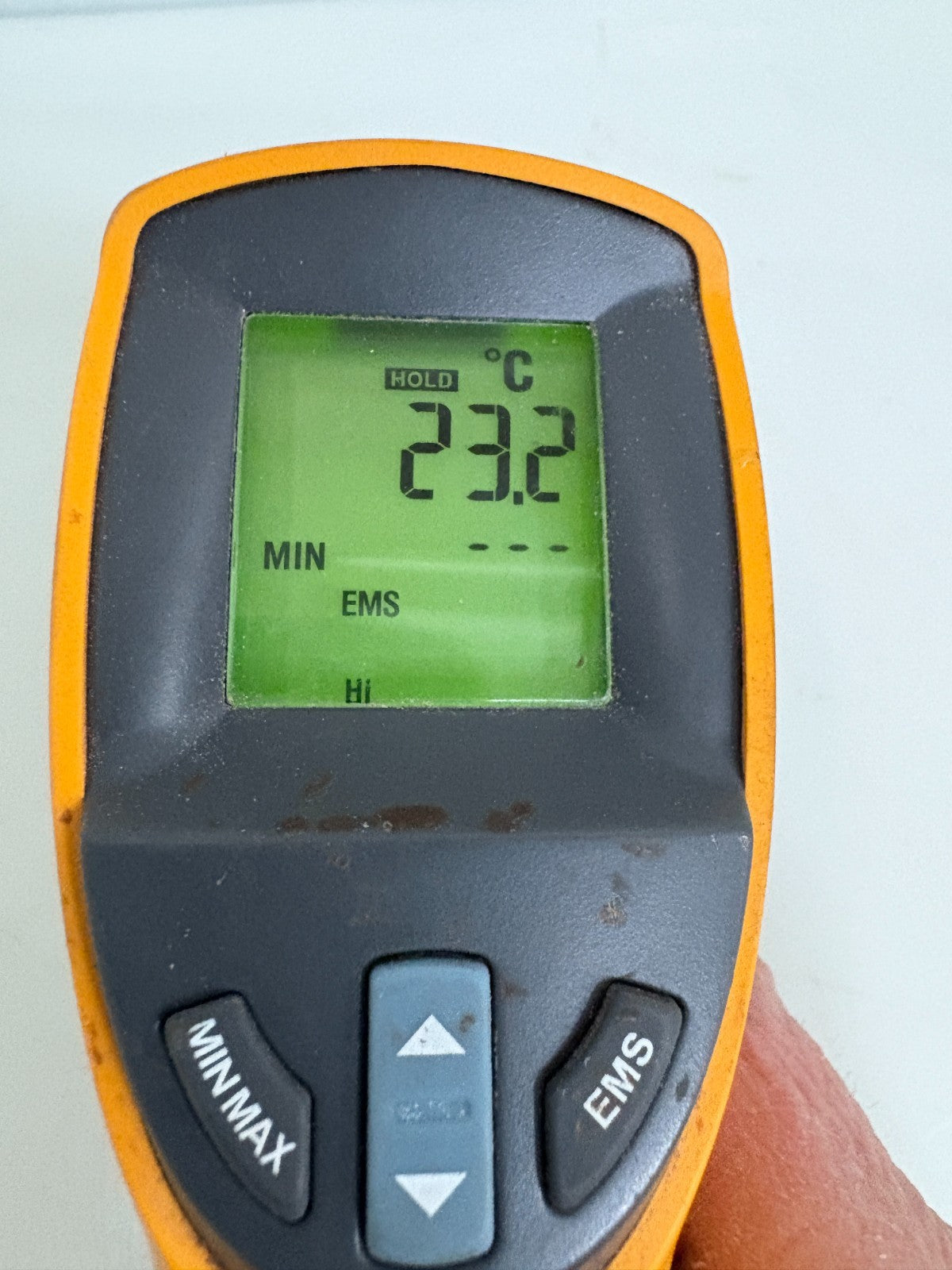 FLUKE 561 IR THERMOMETER2